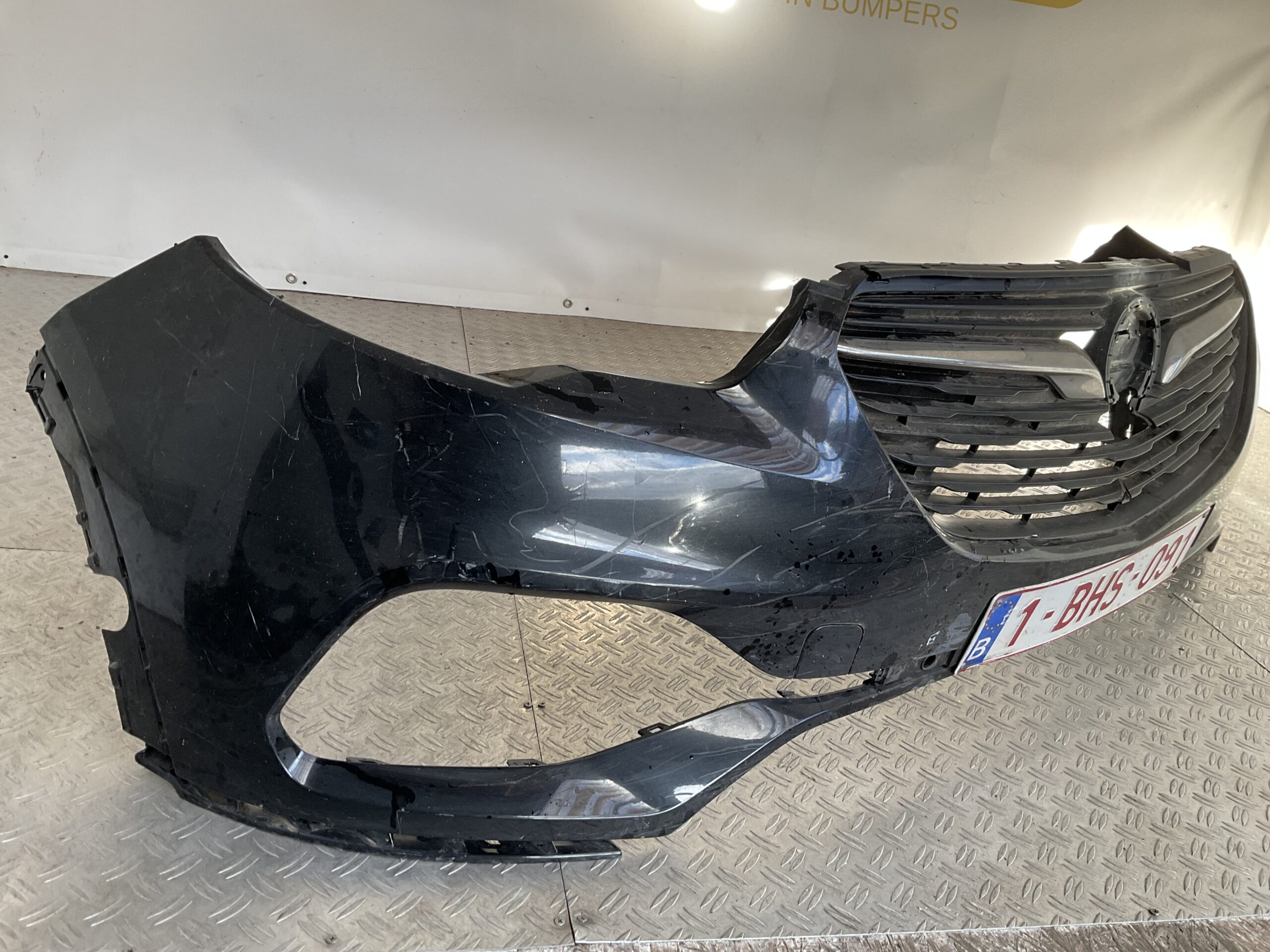 Bumper Opel Grandland X YP00024277 Voorbumper i5-16666z