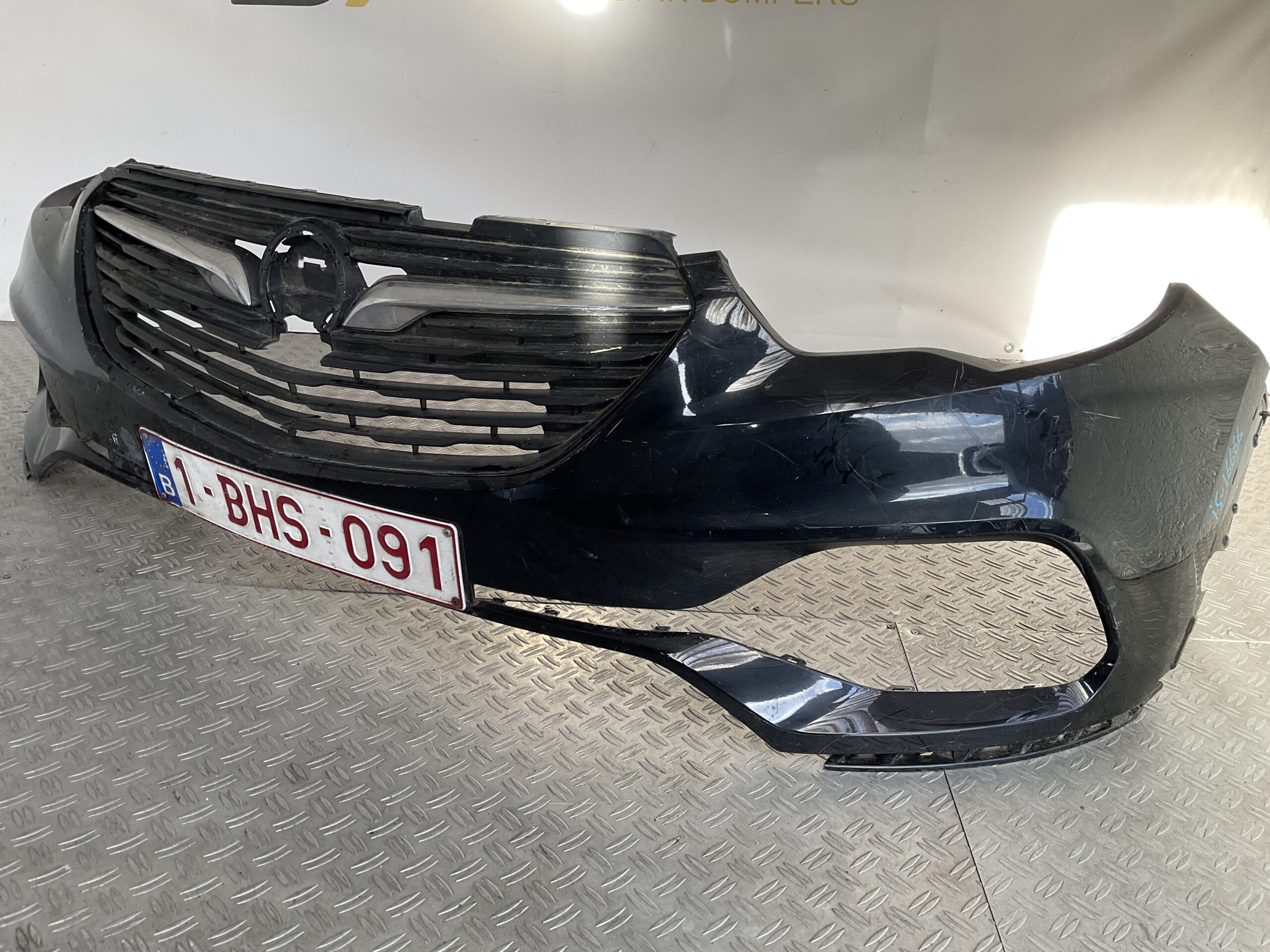 Bumper Opel Grandland X YP00024277 Voorbumper i5-16666z