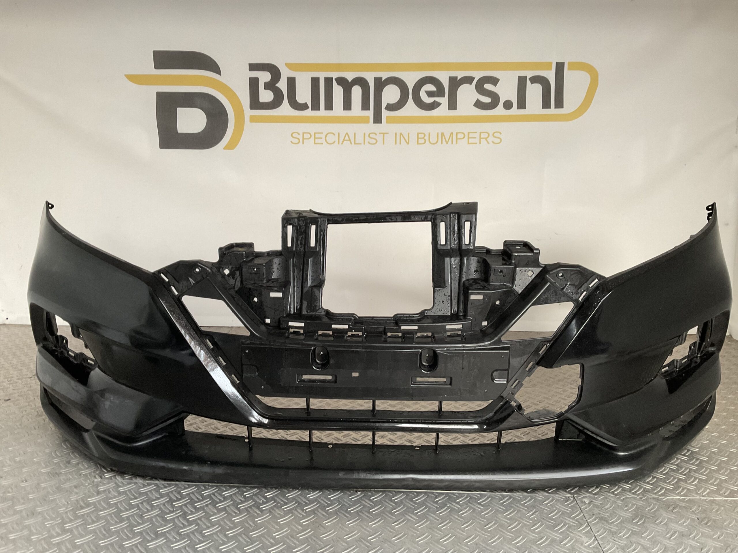 Bumper Nissan Qashqai 17-21 62022-HV00H Voorbumper G3-16513z