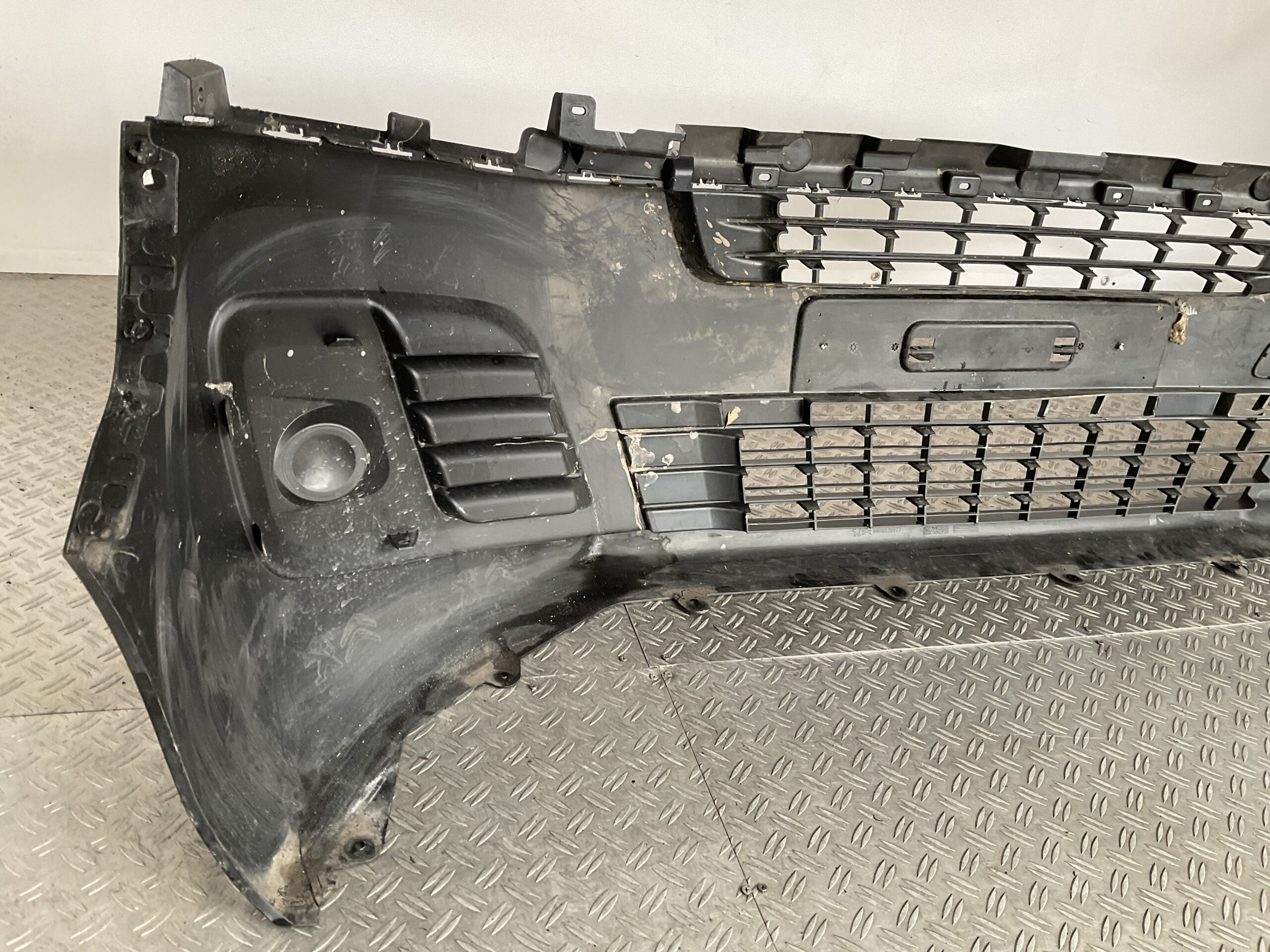 Bumper Peugeot Expert Citroen Jumpy 18-23 9808639977 Voorbumper J5-16719z