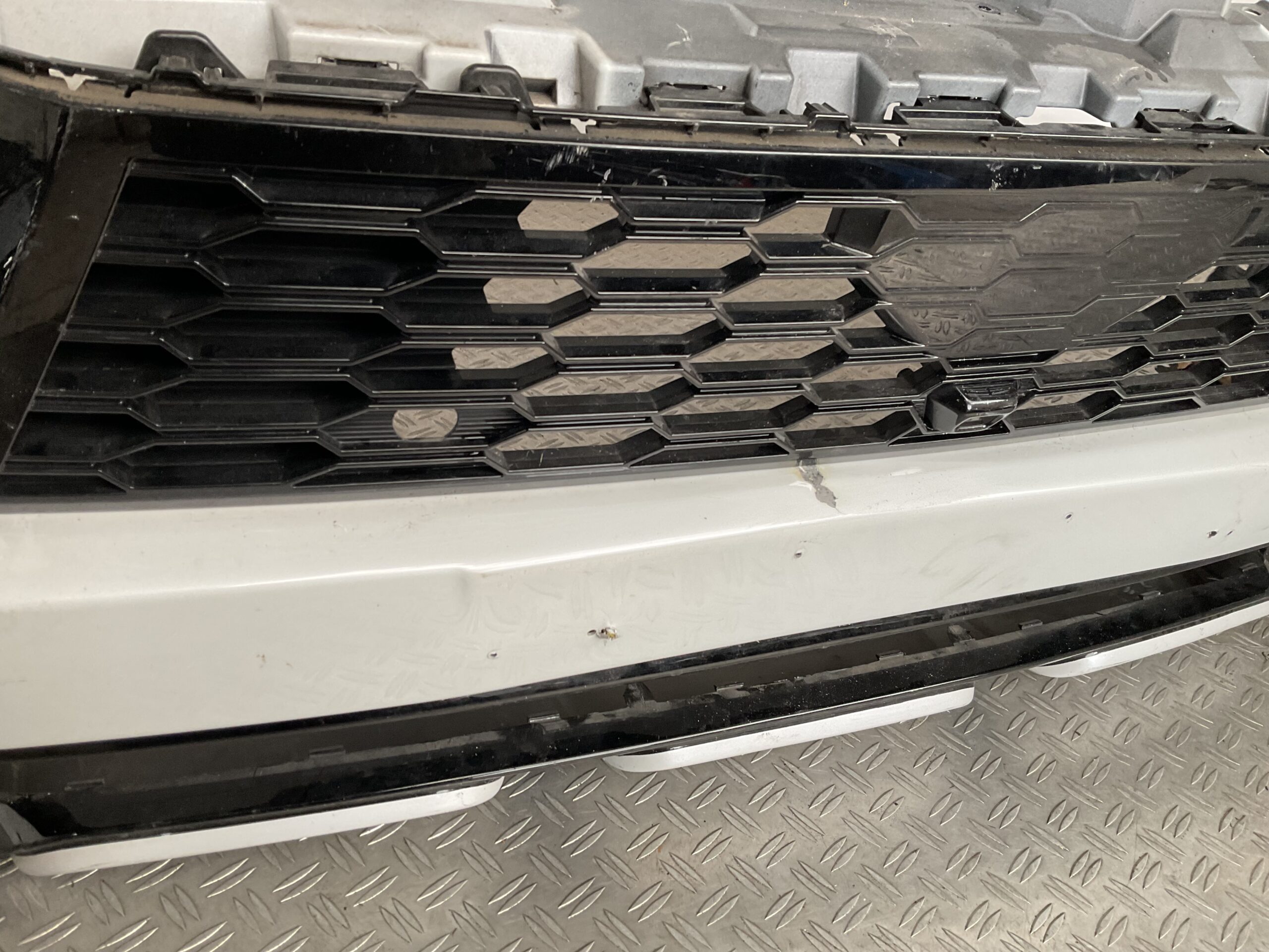 Bumper Mitsubishi Eclipse Cross Facelift 20- 6400K954zz Voorbumper B9-16714z