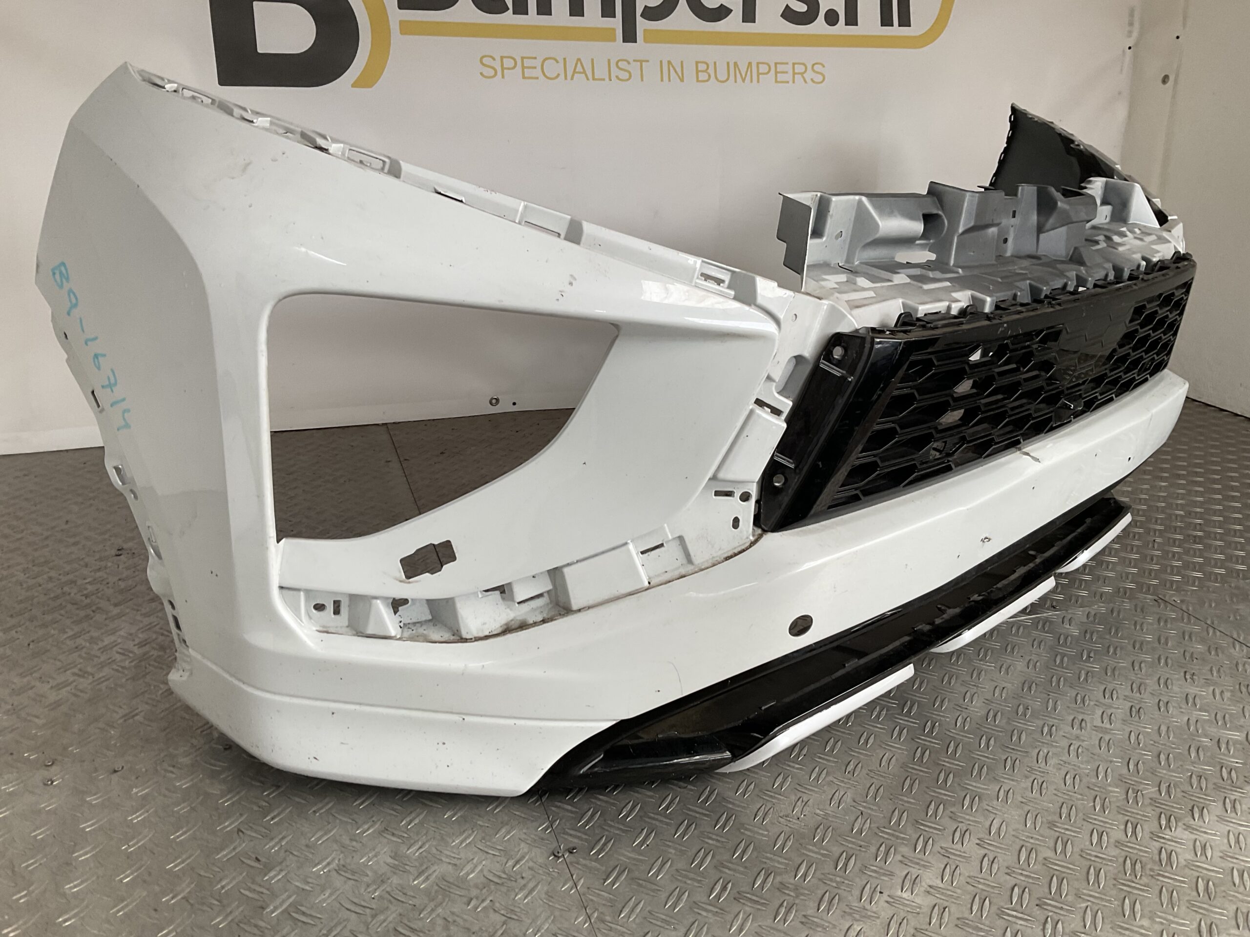 Bumper Mitsubishi Eclipse Cross Facelift 20- 6400K954zz Voorbumper B9-16714z