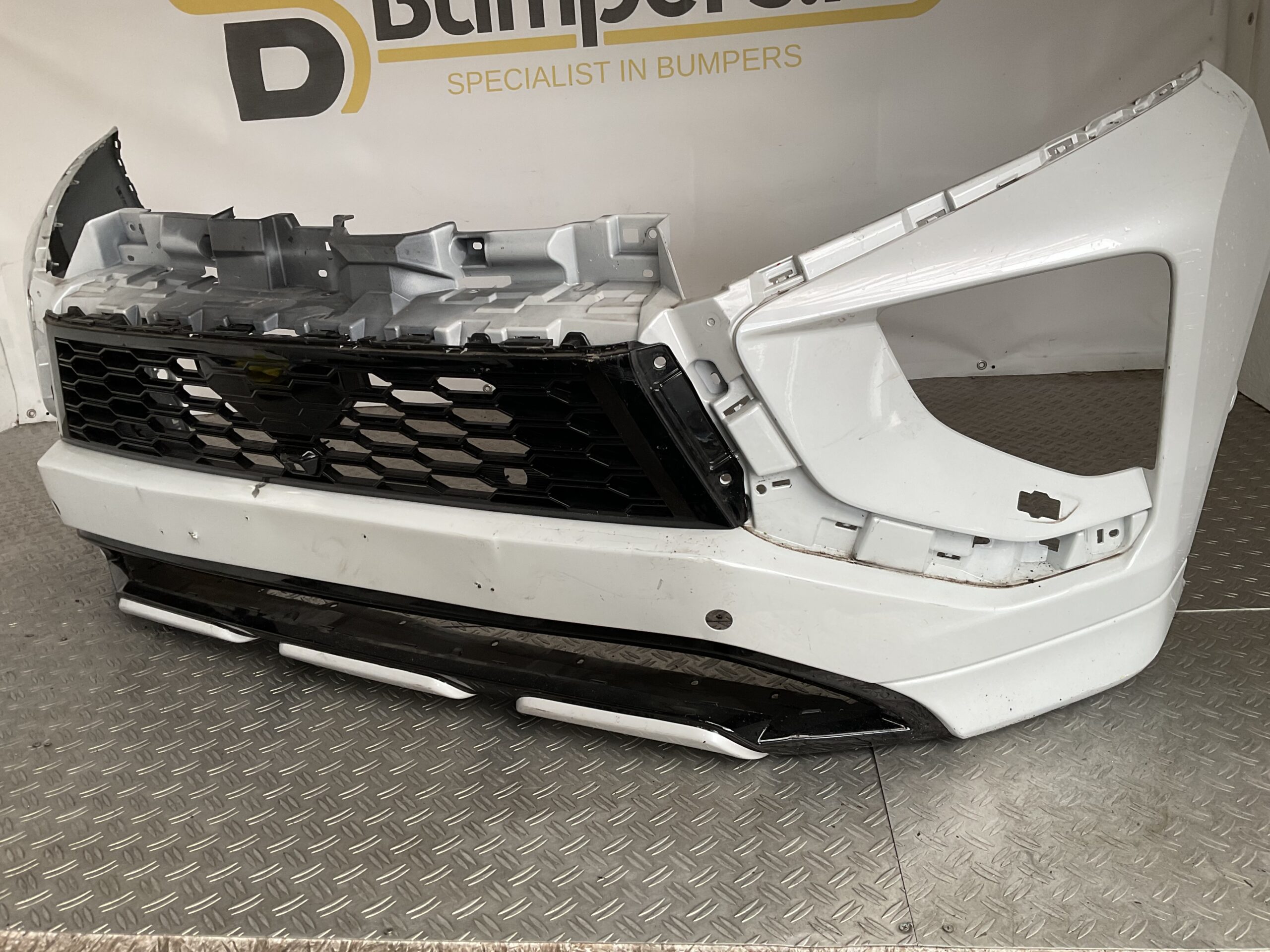 Bumper Mitsubishi Eclipse Cross Facelift 20- 6400K954zz Voorbumper B9-16714z