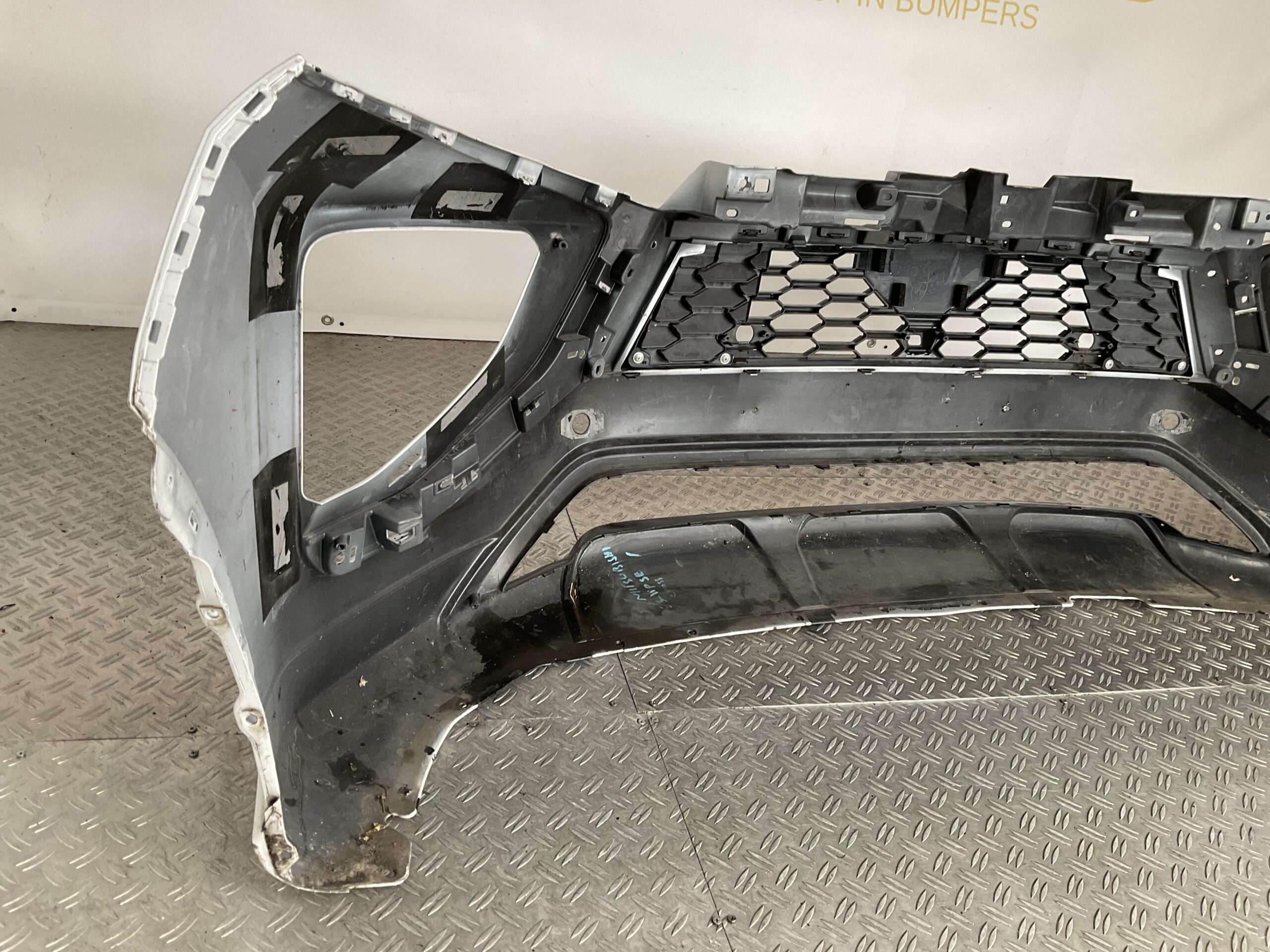 Bumper Mitsubishi Eclipse Cross Facelift 20- 6400K954zz Voorbumper B9-16714z