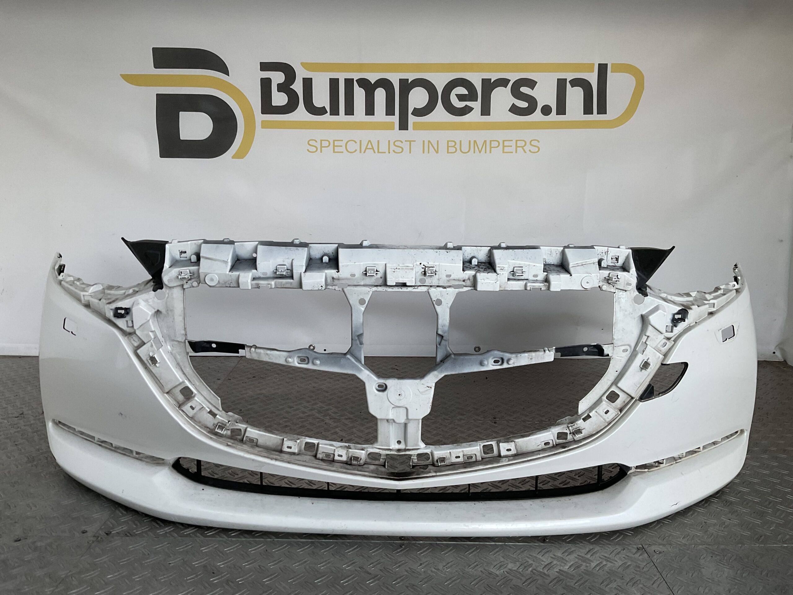 Bumper Mazda 3 19-22 kls dhm3-50719 Voorbumper B9-16737z