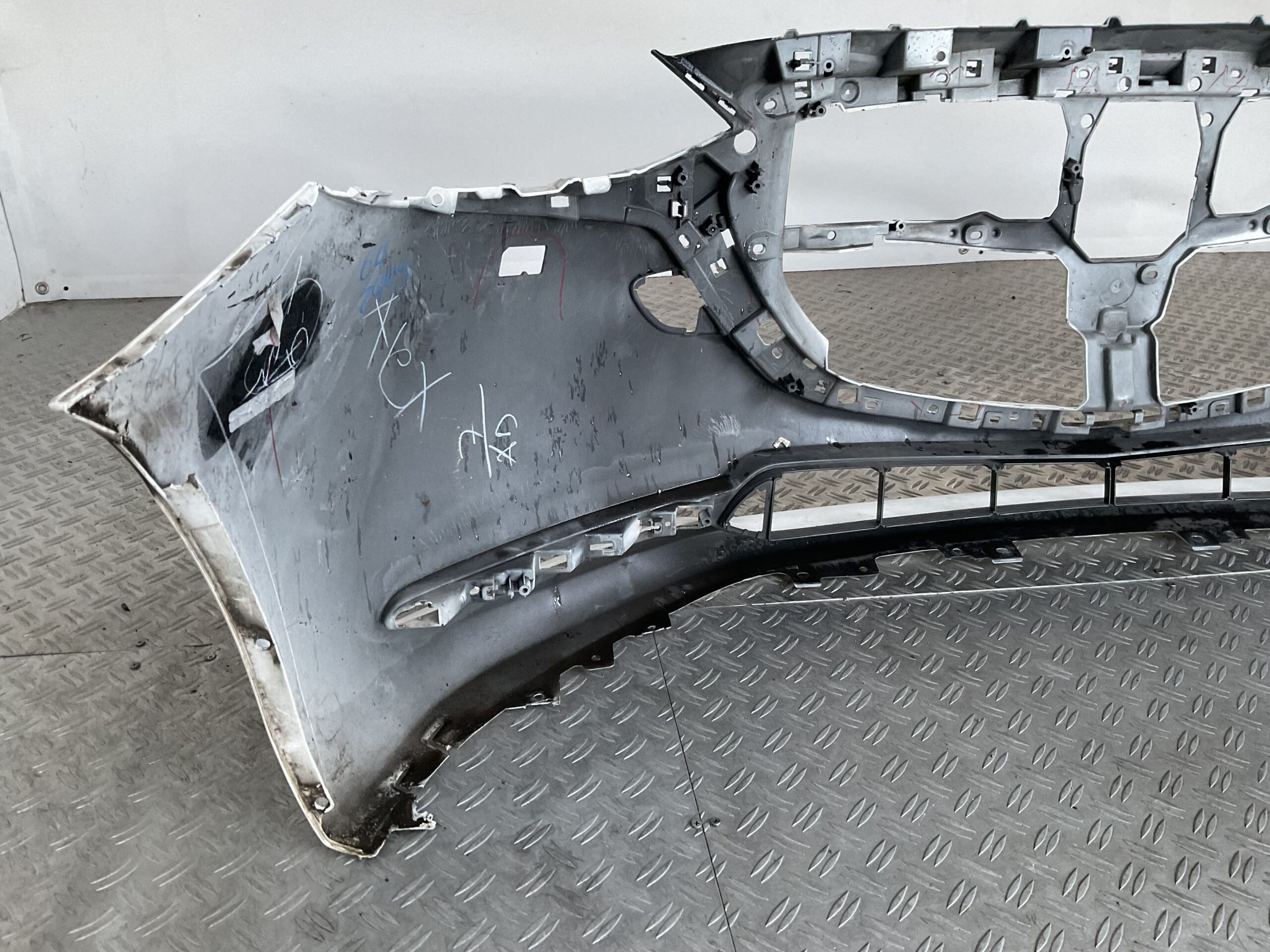 Bumper Mazda 3 19-22 kls dhm3-50719 Voorbumper B9-16737z