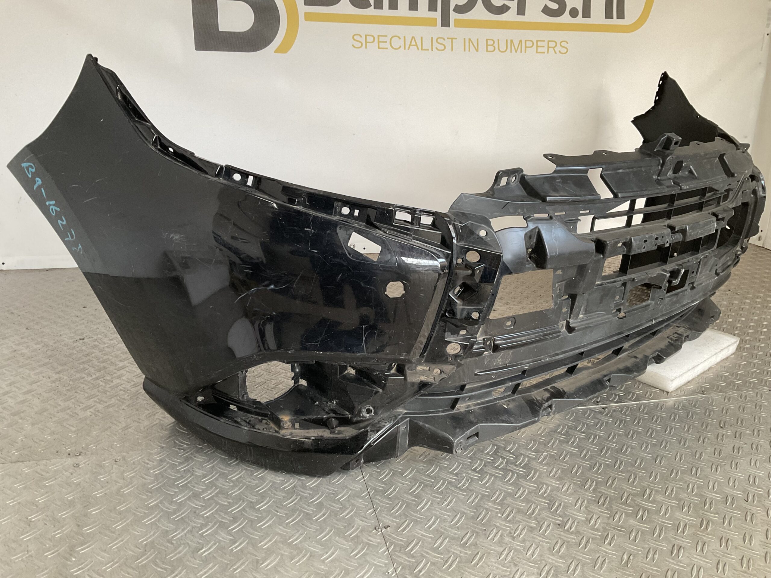 Bumper Mitsubishi Outlander 16-18 6410G227ZZ Voorbumper B9-16278z