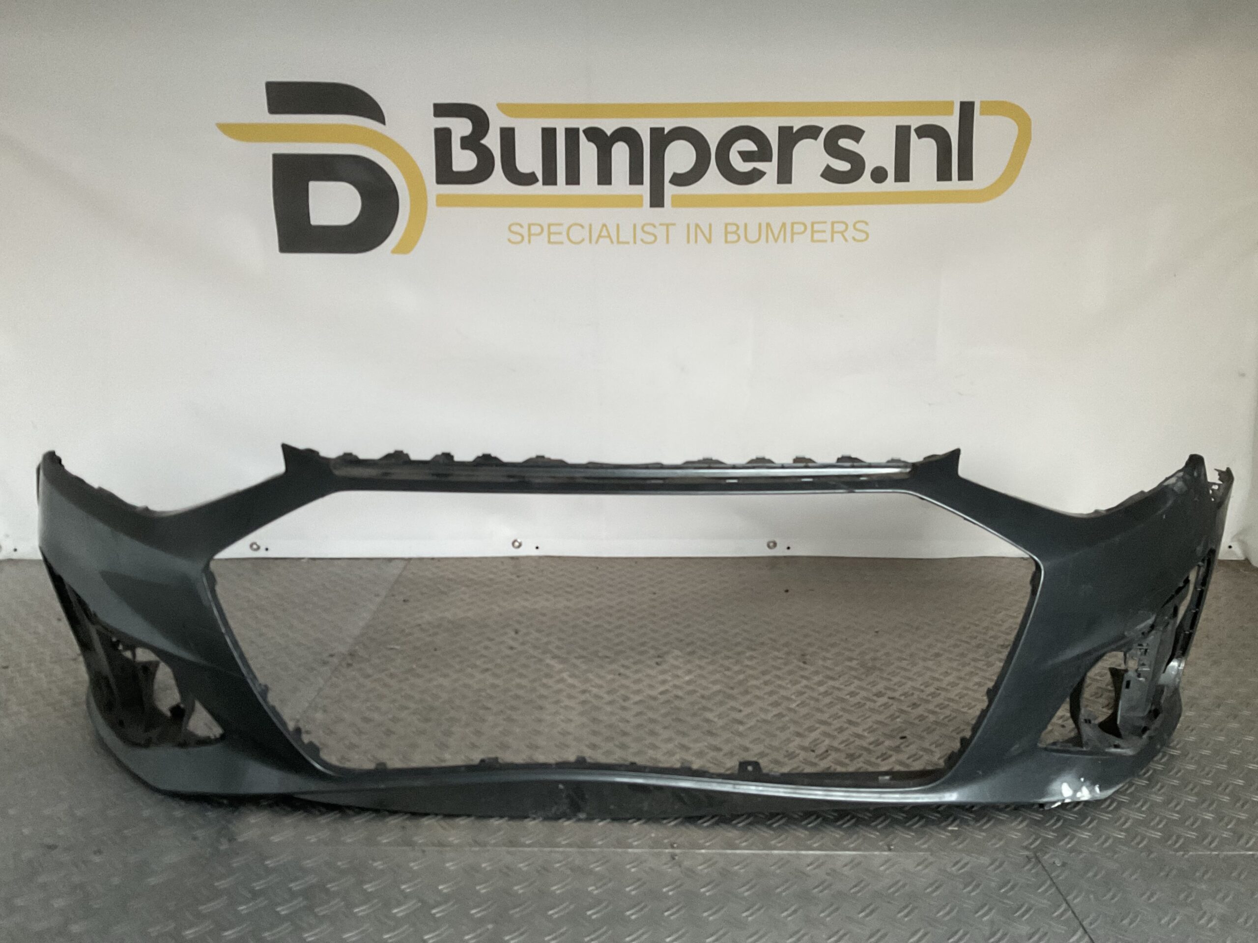 Bumper Audi A4 8w0 Facelift 8w0807241 Voorbumper H4-16791z