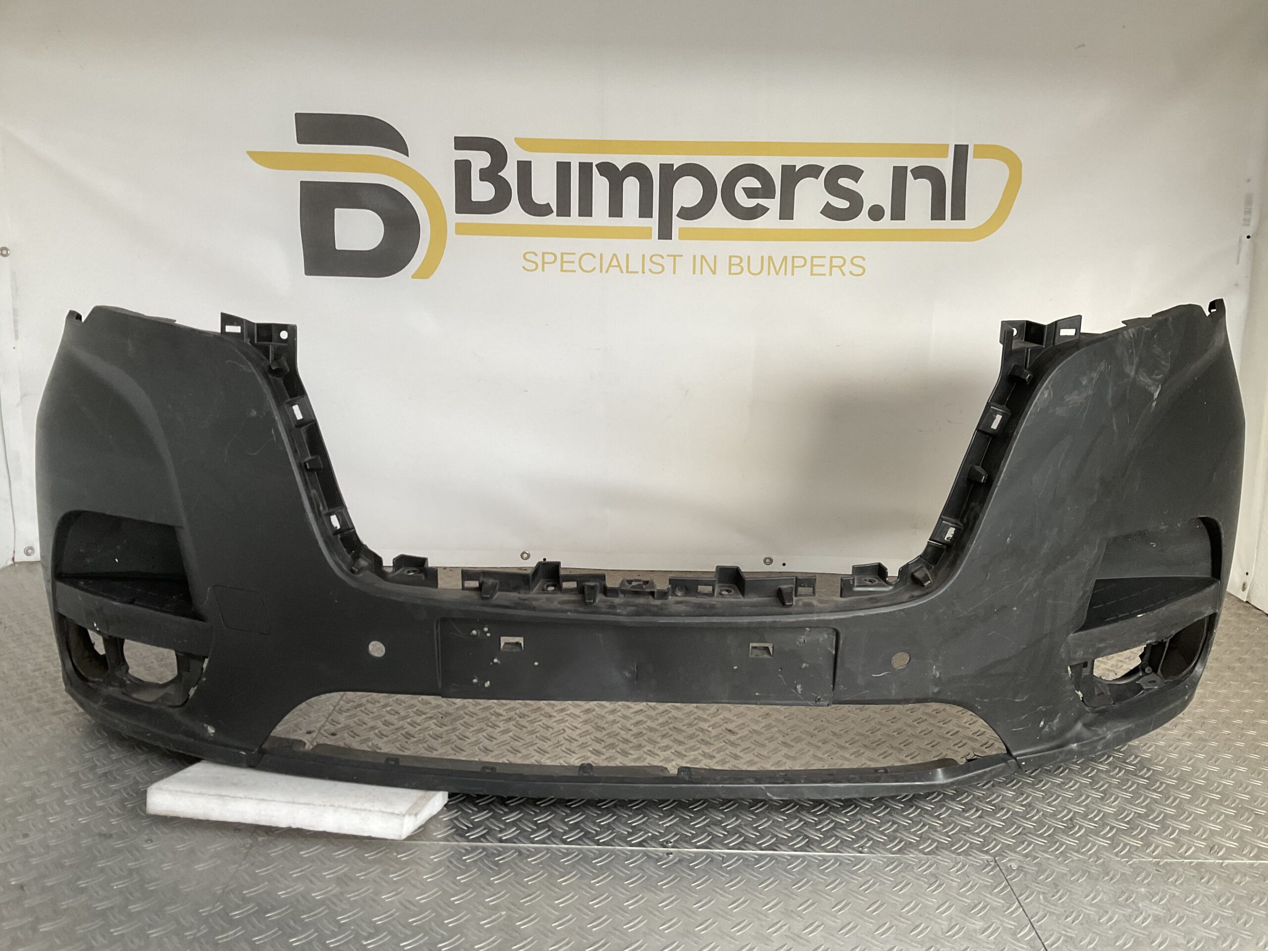 Bumper Renault Master 3 19-24 620228205R Voorbumper F10-16833z