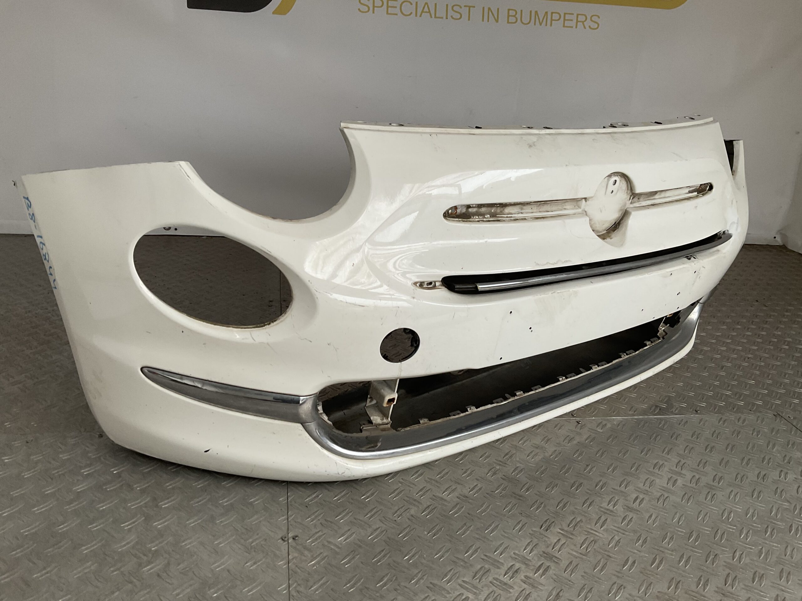 Bumper Fiat 500 Lounge Facelift 16-23 735619491 Voorbumper B8-16844z