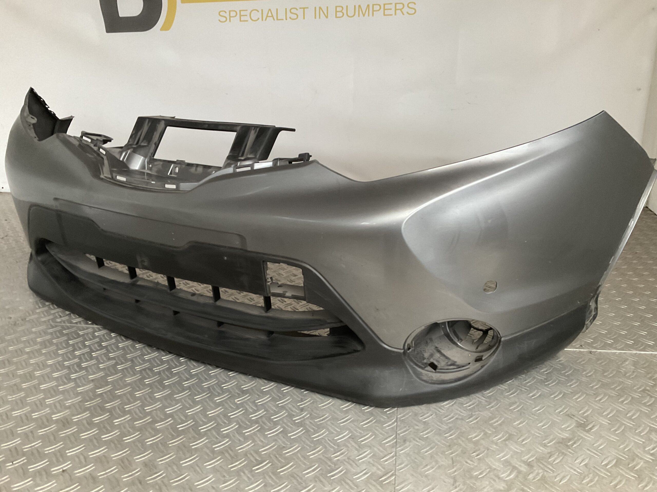 Bumper Nissan Qashqai 12-17 620224ea0h Voorbumper G8-16847z