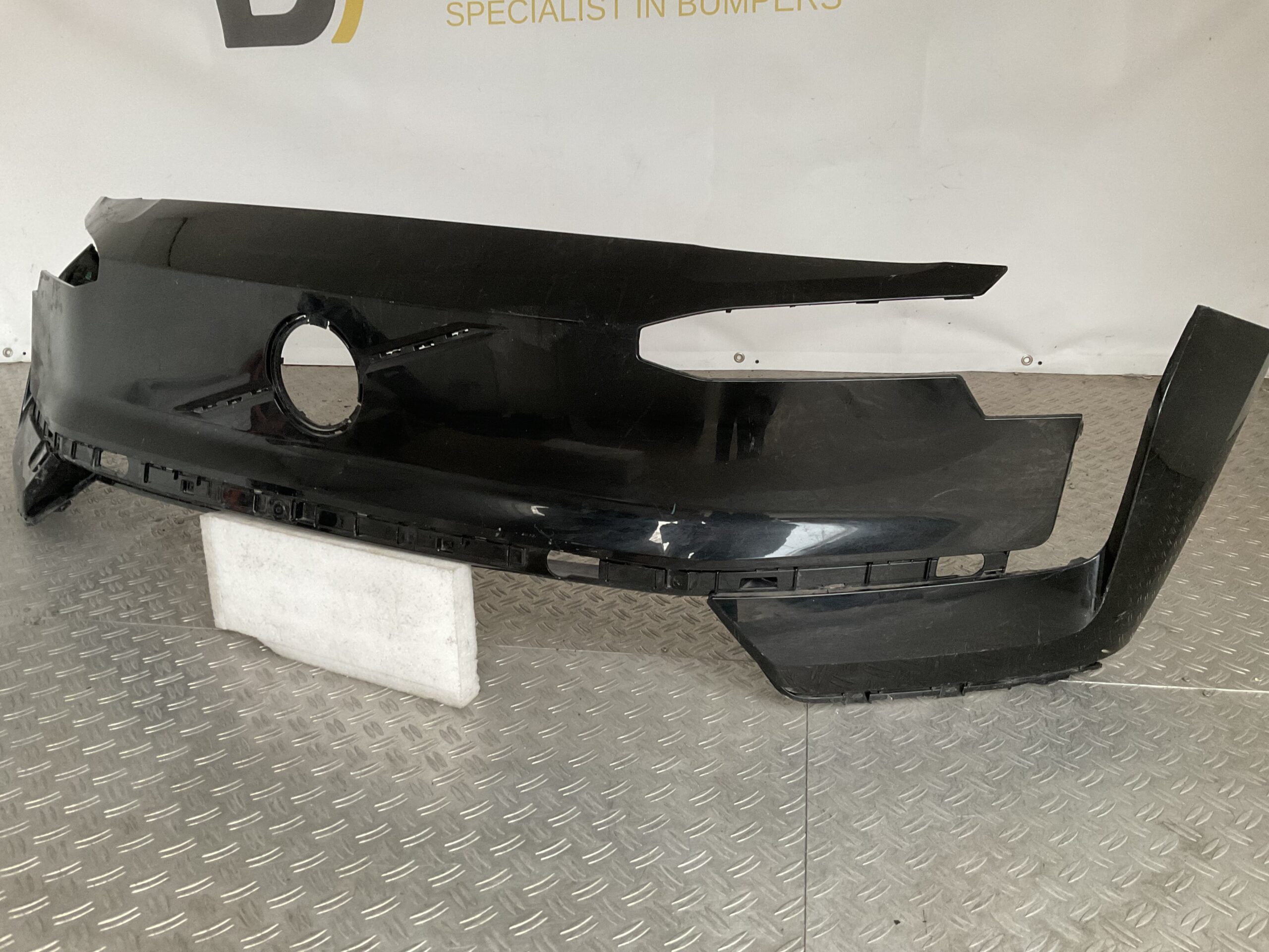 Bumper Volvo EX30 EX 30 23-25 31345658 Voorbumper E5-16827z