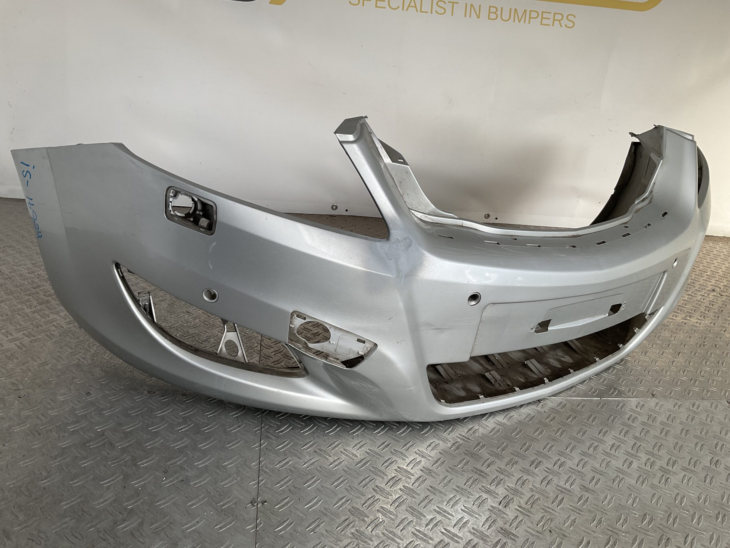 Bumper Opel Zafira B II Facelift 05-10 325769024 Voorbumper i5-16824z