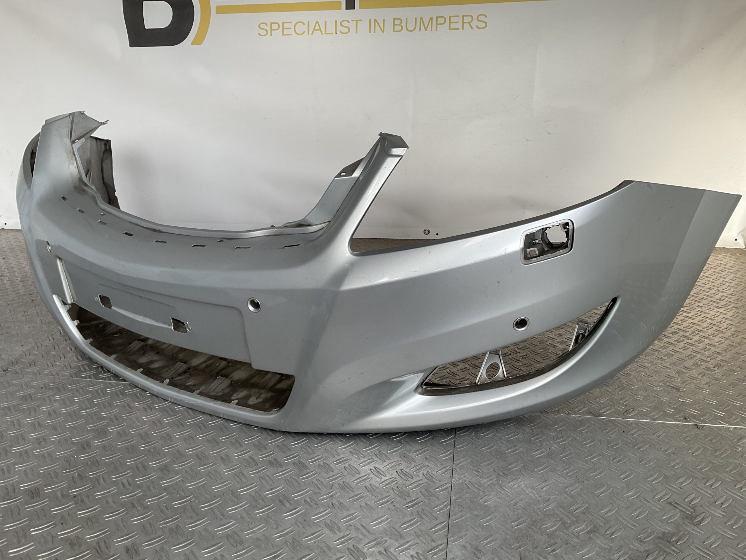 Bumper Opel Zafira B II Facelift 05-10 325769024 Voorbumper i5-16824z