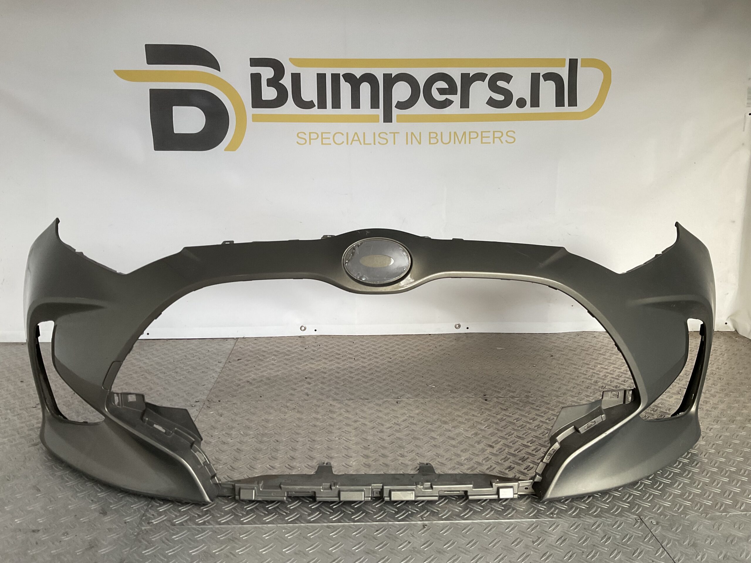 Bumper Toyota Yaris 19-23 52119-0DA00 Voorbumper D5-16957z