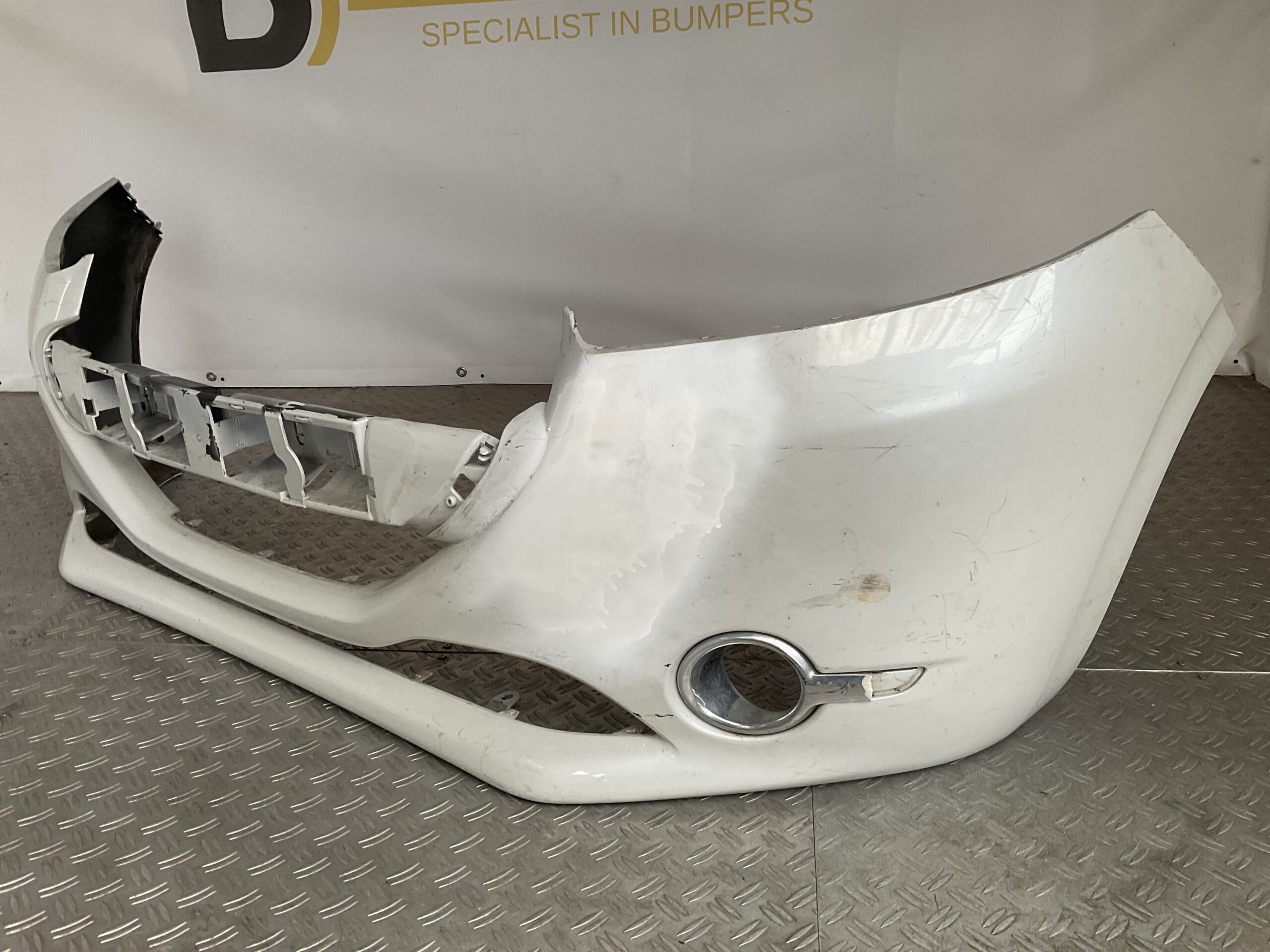 Bumper Peugeot 208 12-16 9672794477 1083795x Voorbumper J2-16951z