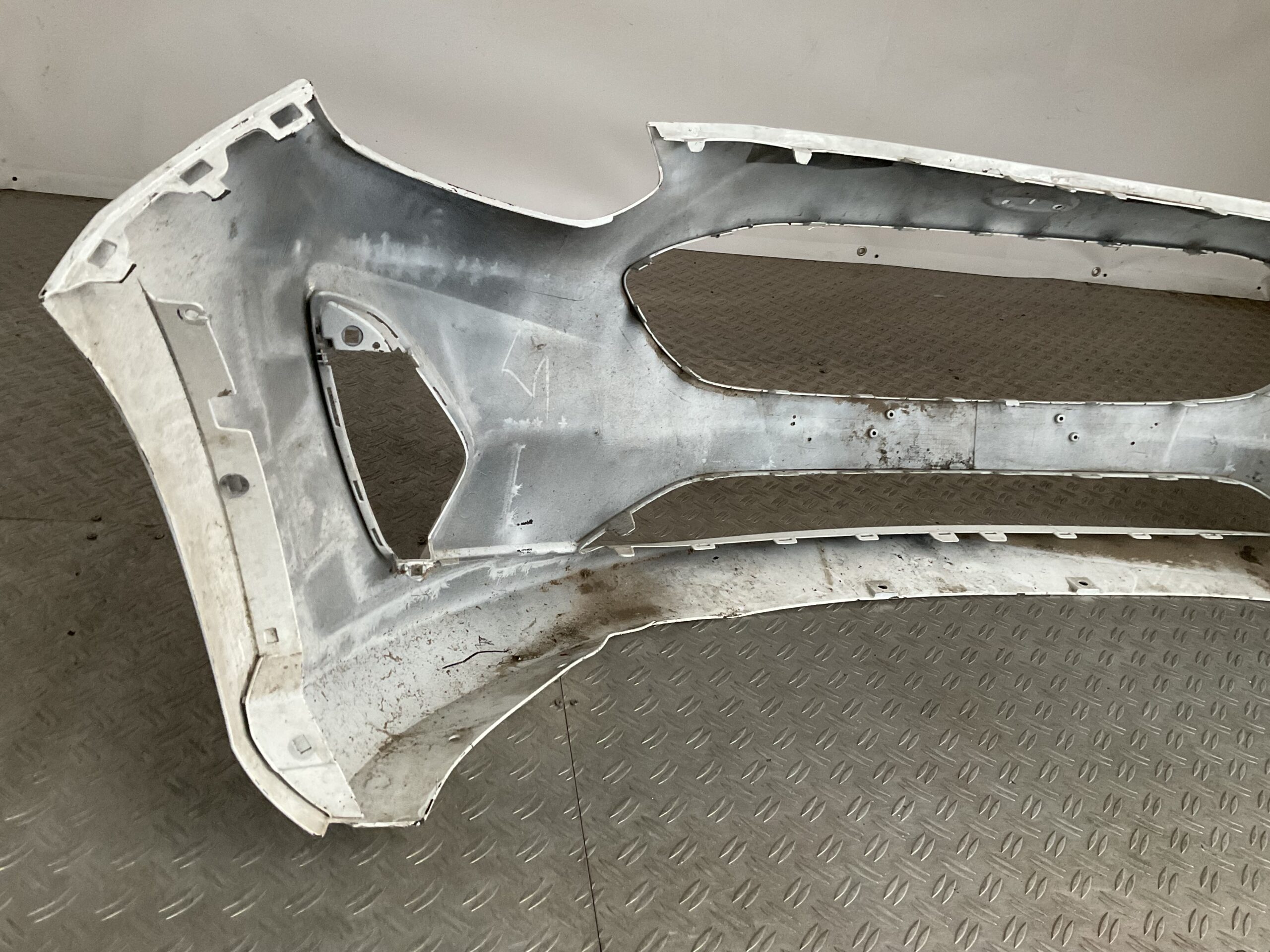 Bumper Ford Fiesta MK8 17-21 H1BB-17757-A Voorbumper D3-16526z