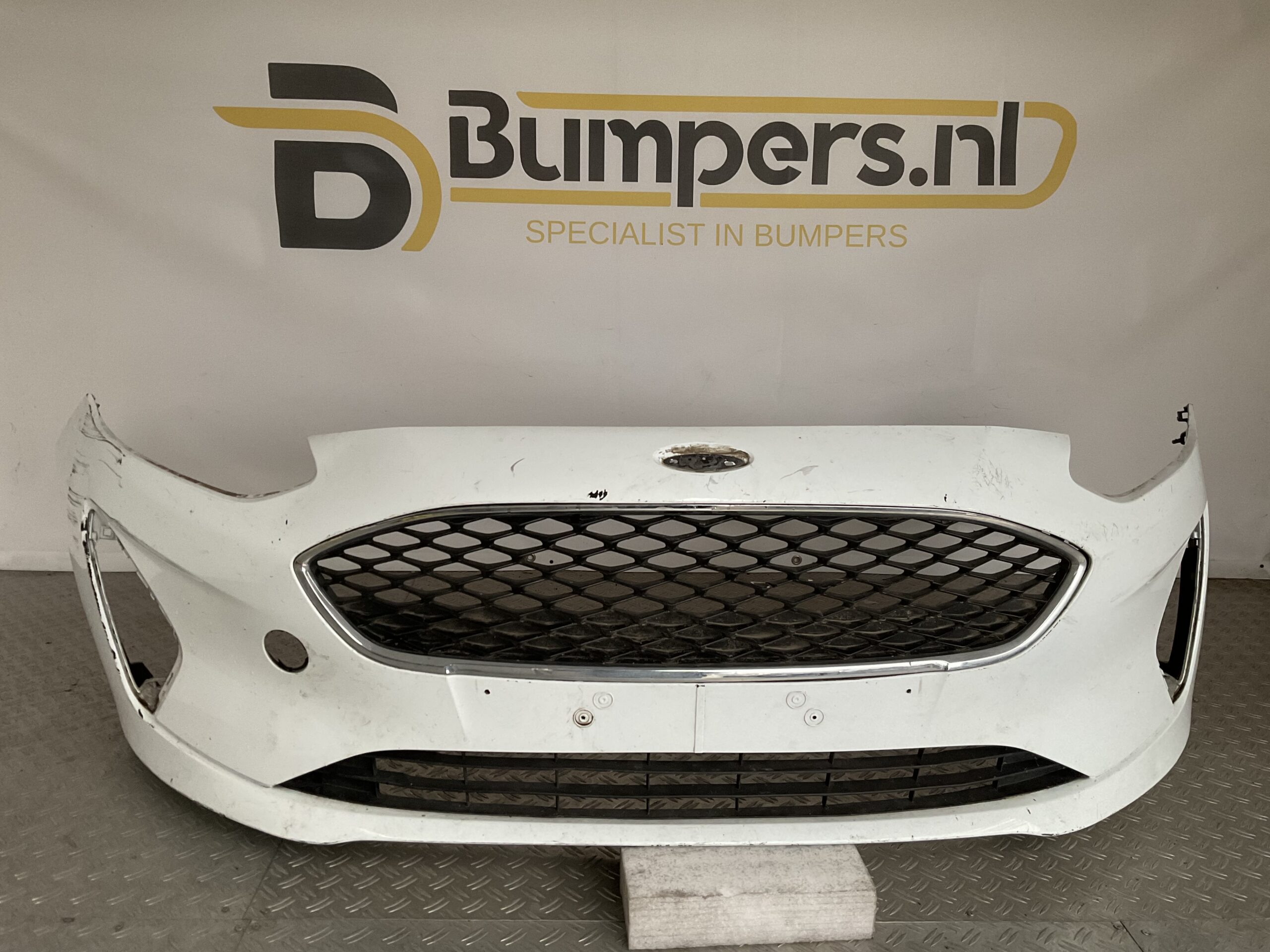 Bumper Ford Fiesta MK8 17-21 H1BB-17757-A Voorbumper D3-16582z