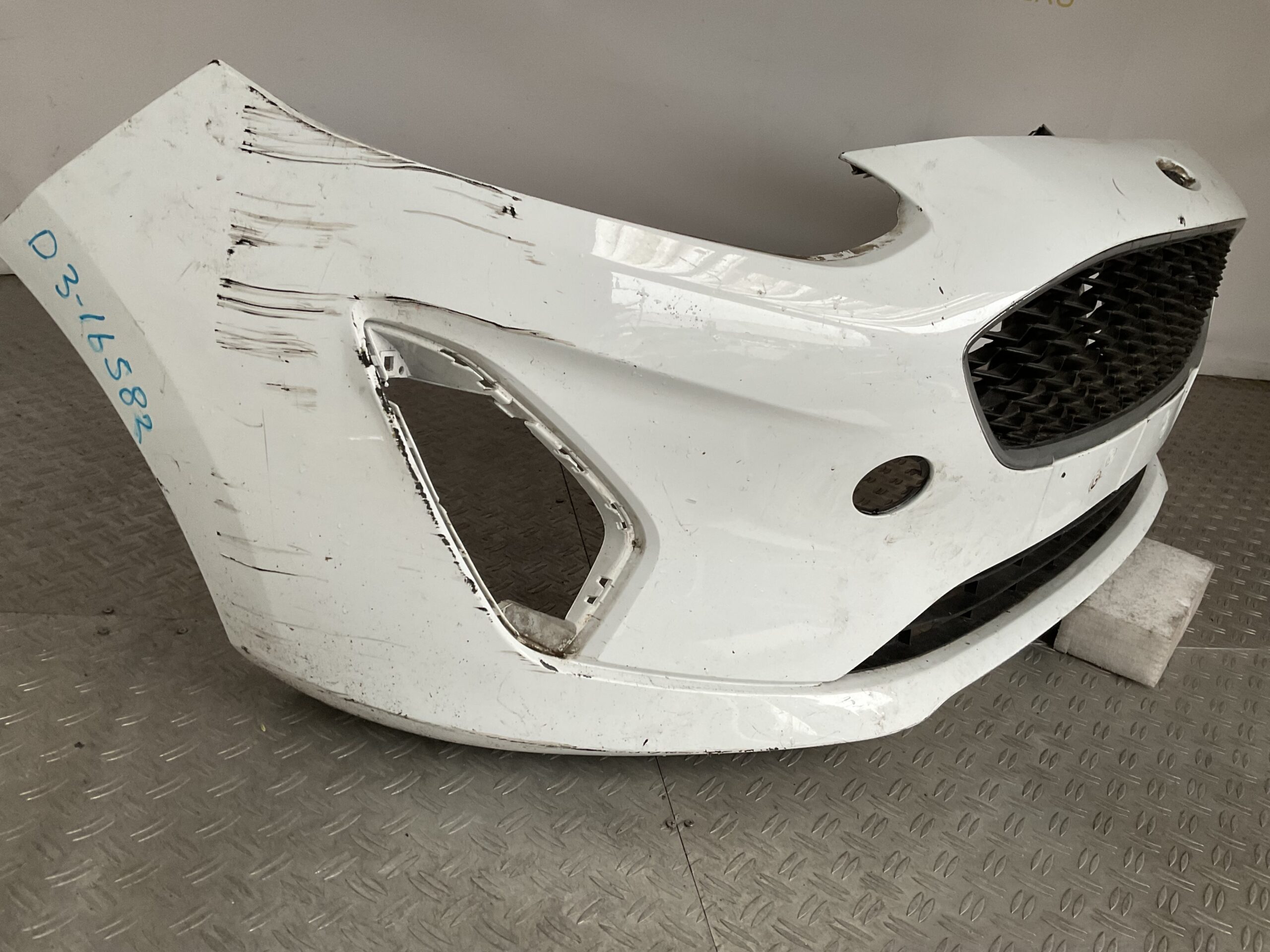 Bumper Ford Fiesta MK8 17-21 H1BB-17757-A Voorbumper D3-16582z