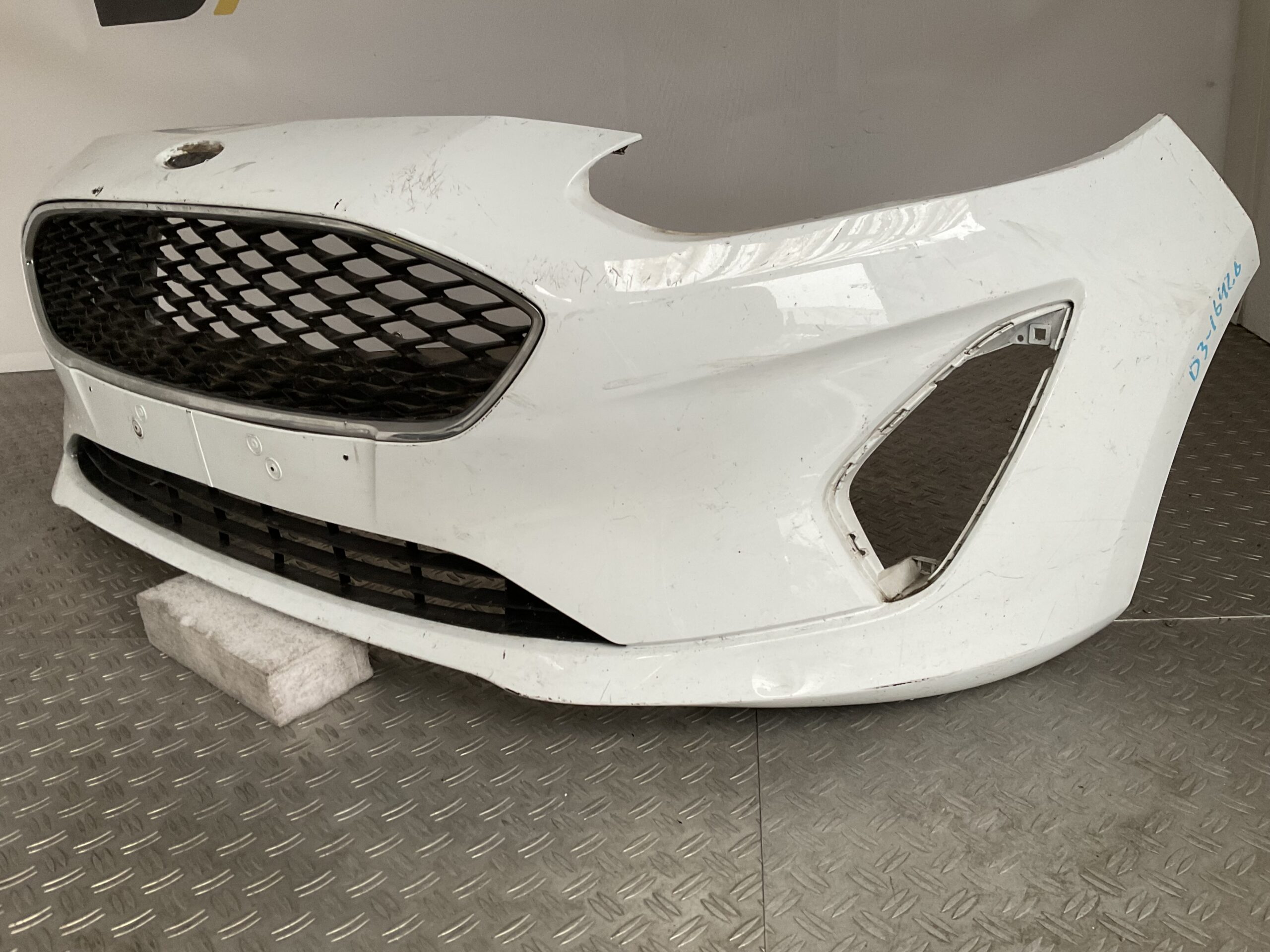 Bumper Ford Fiesta MK8 17-21 H1BB-17757-A Voorbumper D3-16582z