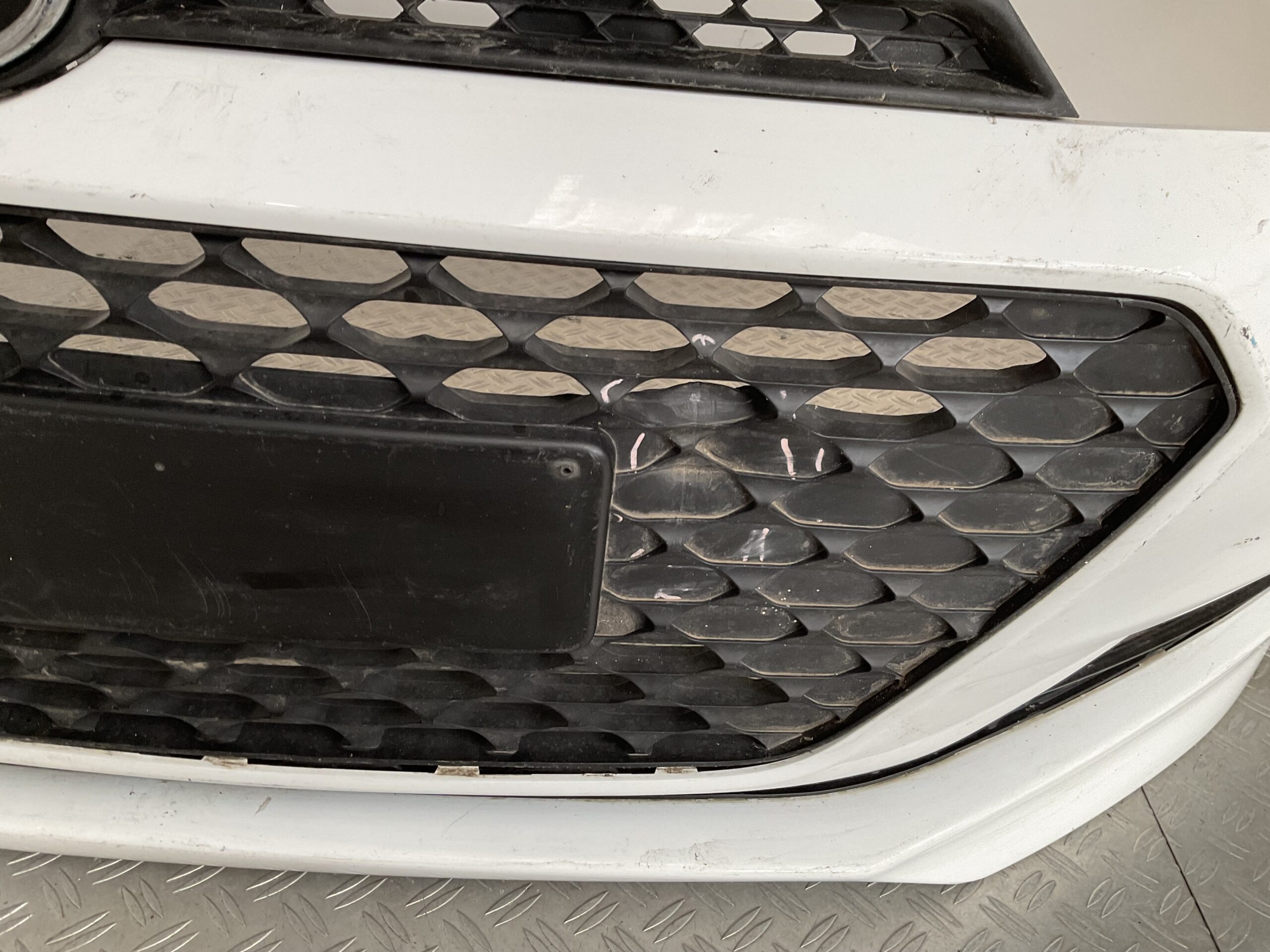 Bumper Hyundai i20 13-16 86511-C8000 Voorbumper E3-16581z