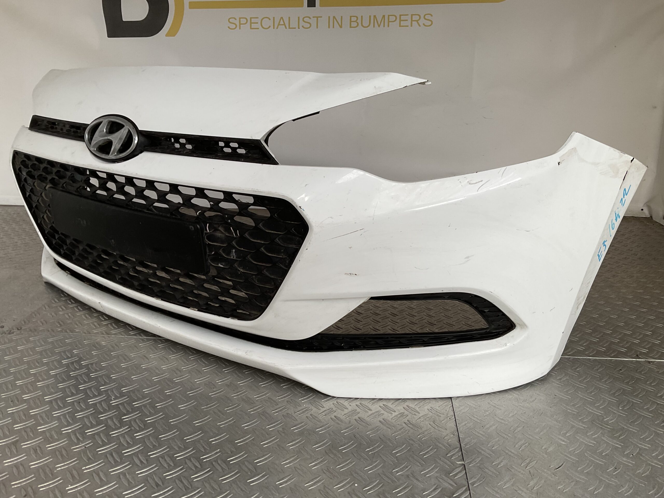 Bumper Hyundai i20 13-16 86511-C8000 Voorbumper E3-16581z