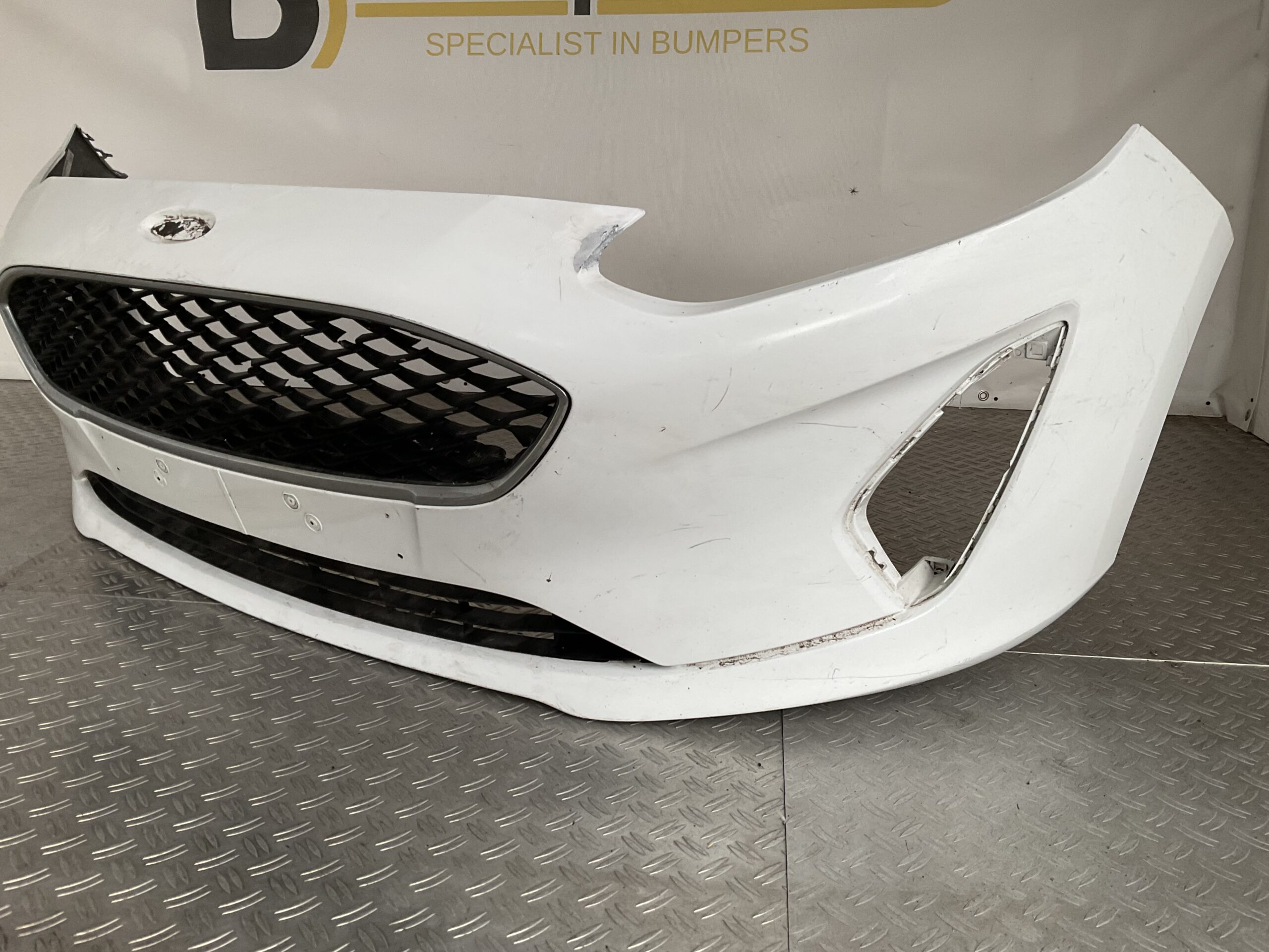 Bumper Ford Fiesta MK8 17-21 H1BB-17757-A Voorbumper D3-17030z