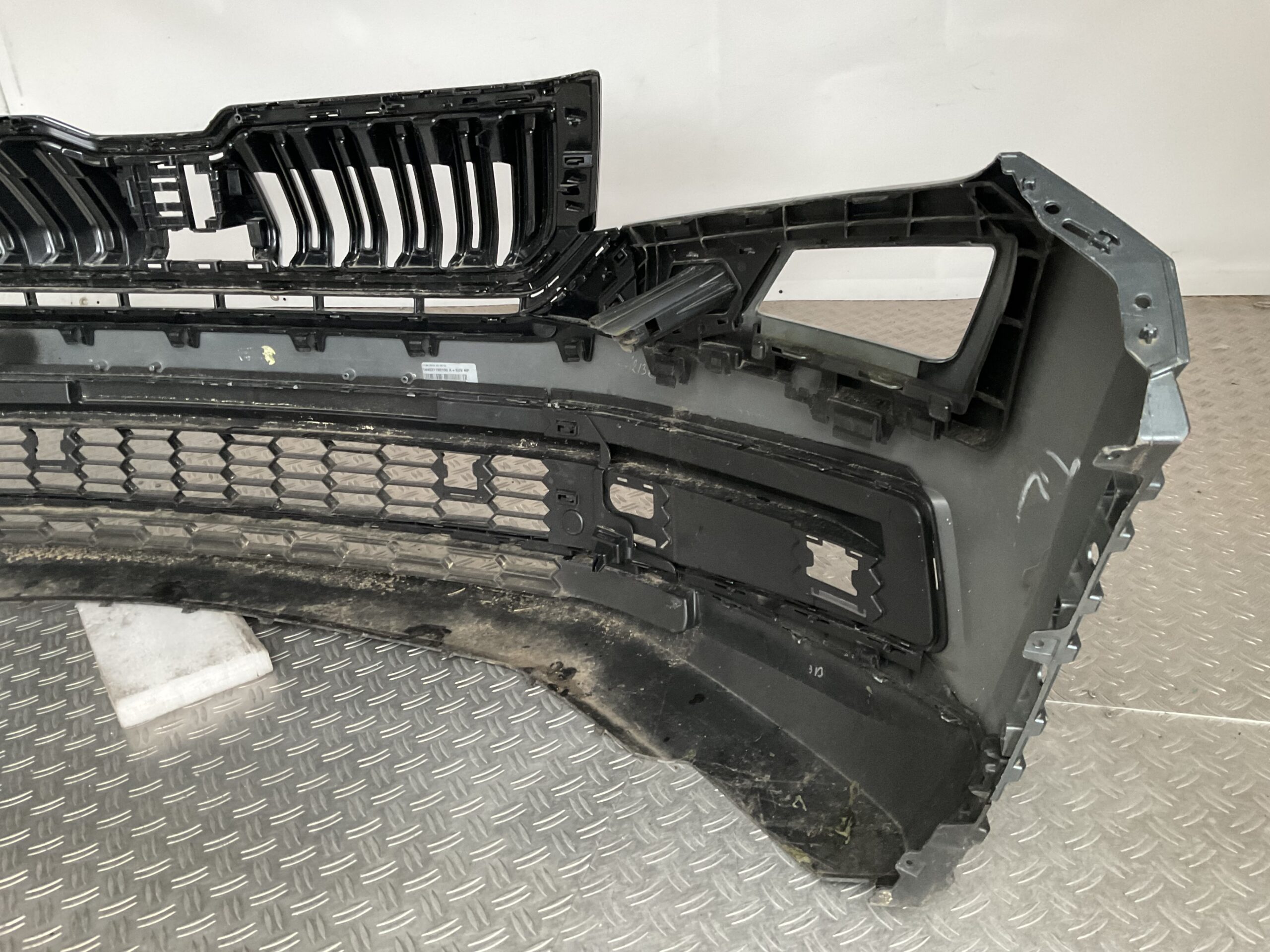 Bumper Skoda Kadiaq 565 17- 565807221 Voorbumper H5-17090z