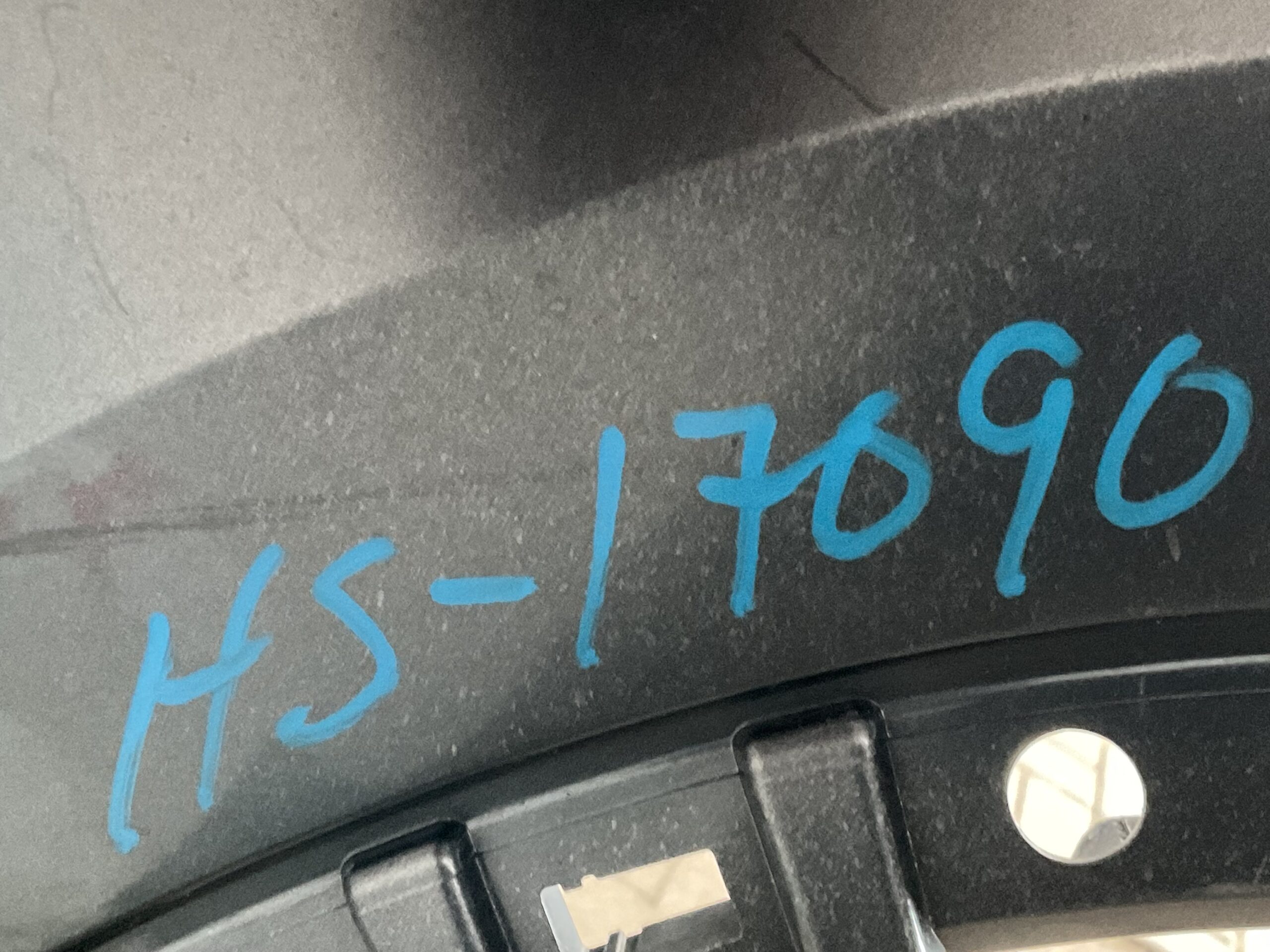 Bumper Skoda Kadiaq 565 17- 565807221 Voorbumper H5-17090z