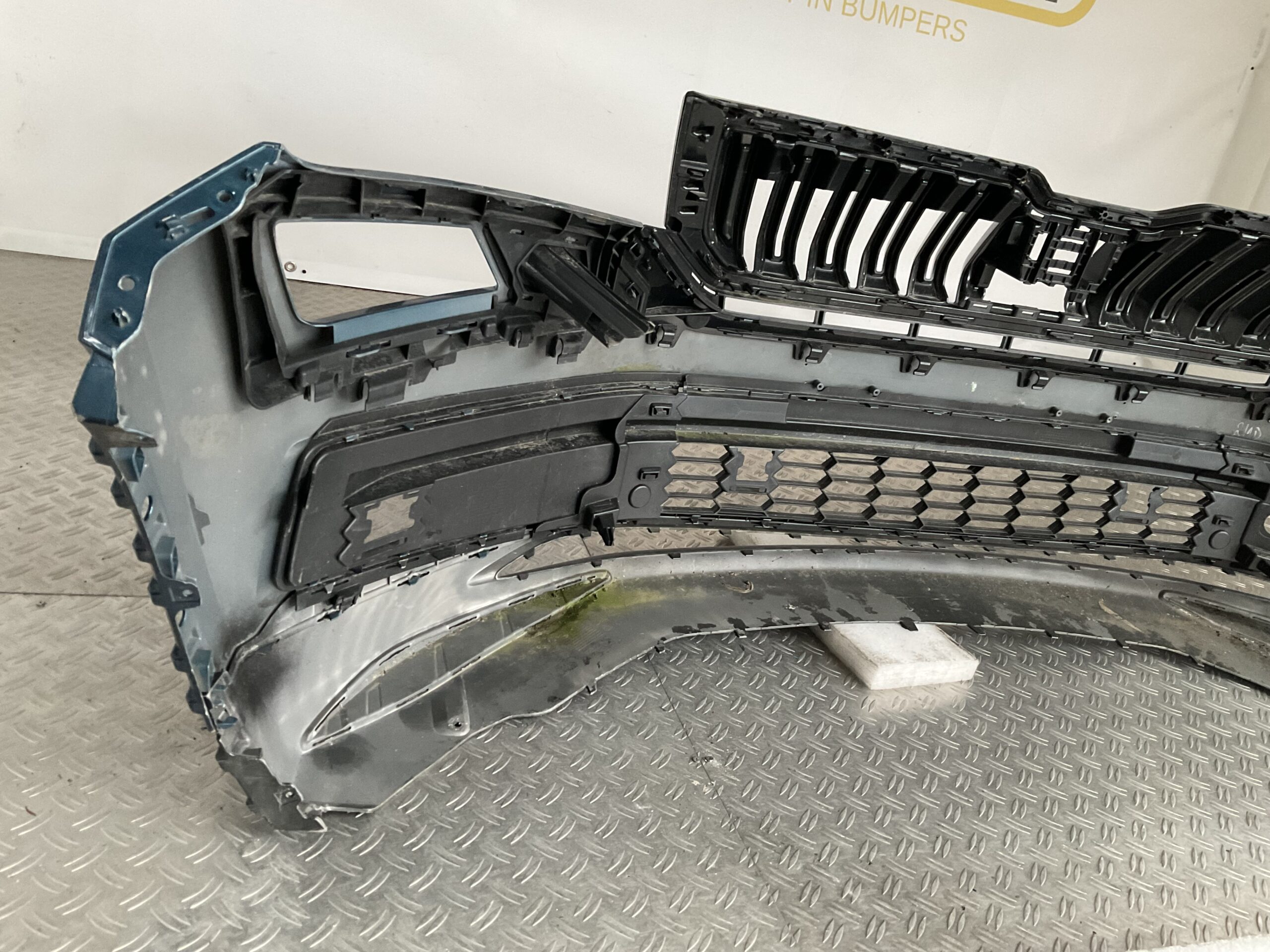 Bumper Skoda Kadiaq 565 17- 565807221 Voorbumper H5-17097z