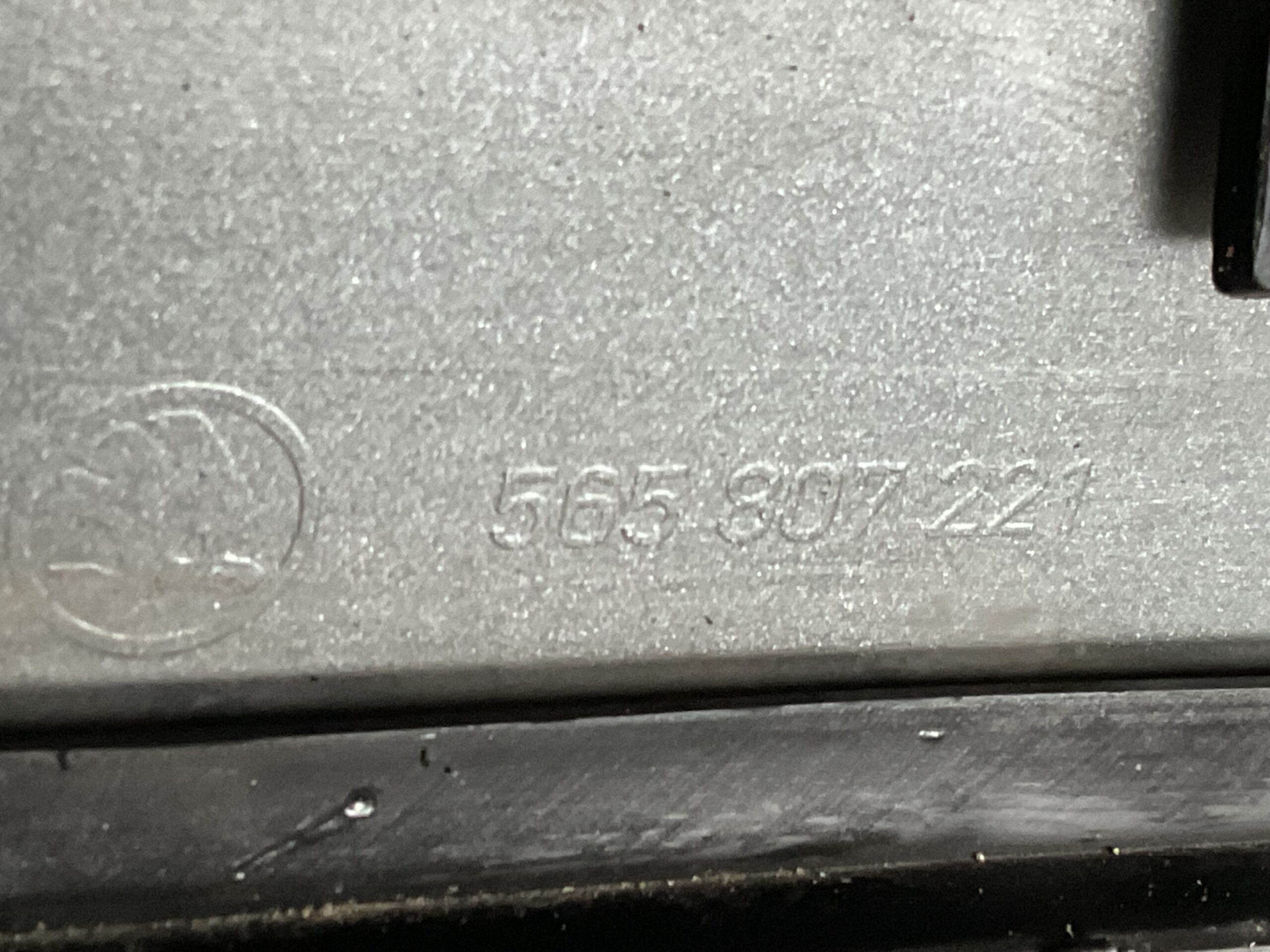 Bumper Skoda Kadiaq 565 17- 565807221 Voorbumper H5-17093z