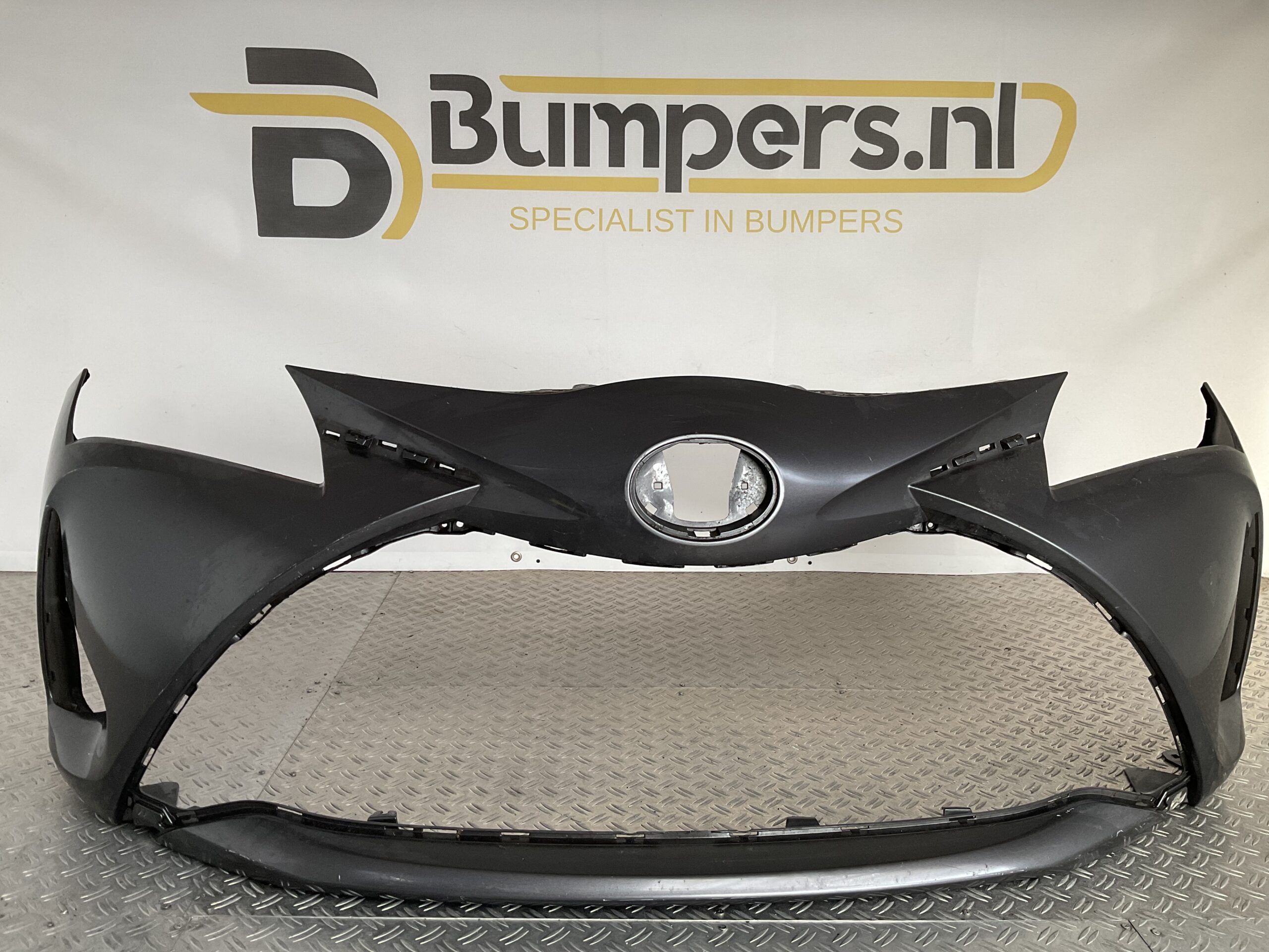 Bumper Toyota Yaris Facelift 18-21 53102-0D140 Voorbumper D2-17096z