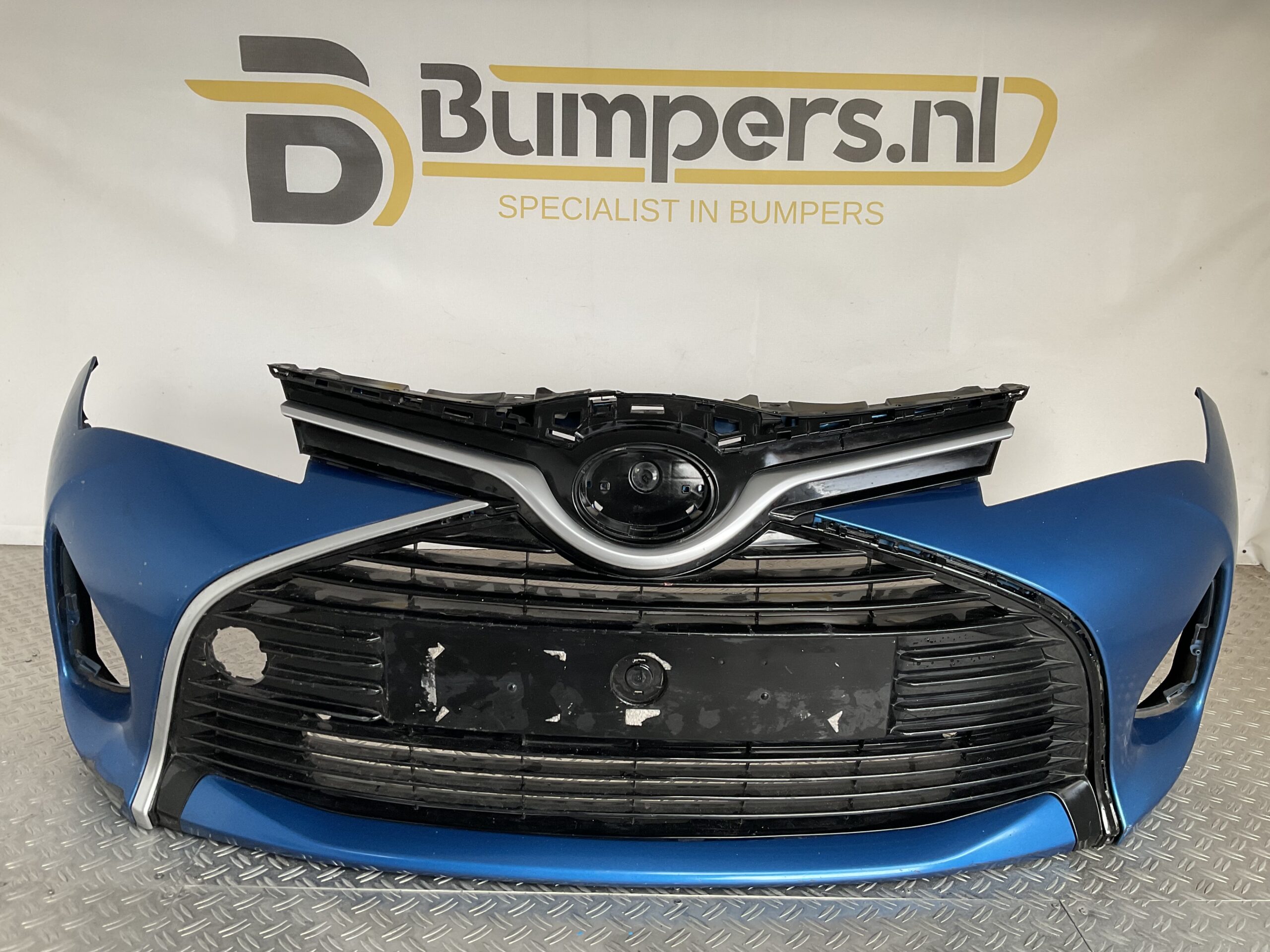 Bumper Toyota Yaris Facelift 17-19 53102-0D030 Voorbumper D2-17080z