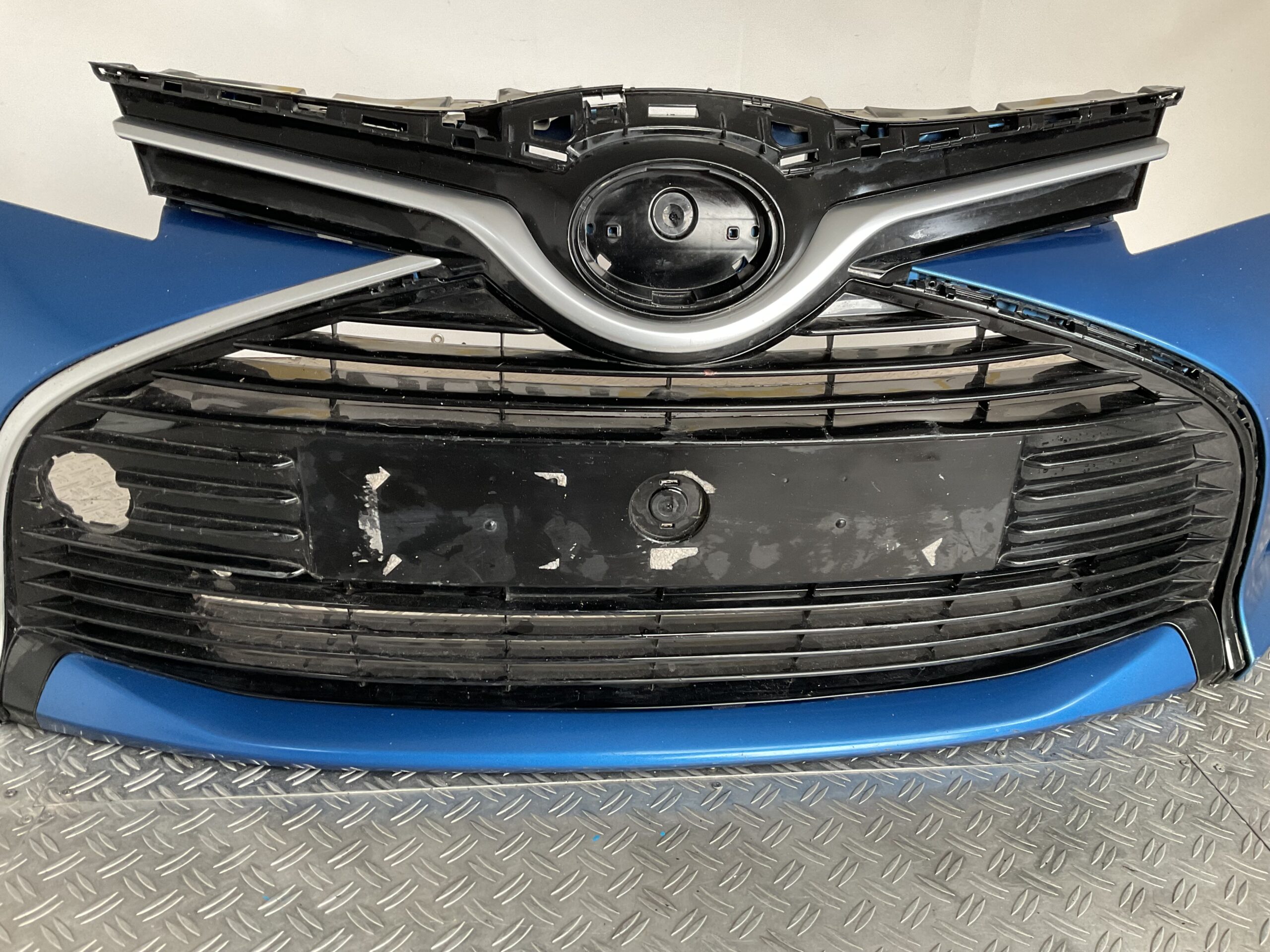 Bumper Toyota Yaris Facelift 17-19 53102-0D030 Voorbumper D2-17080z