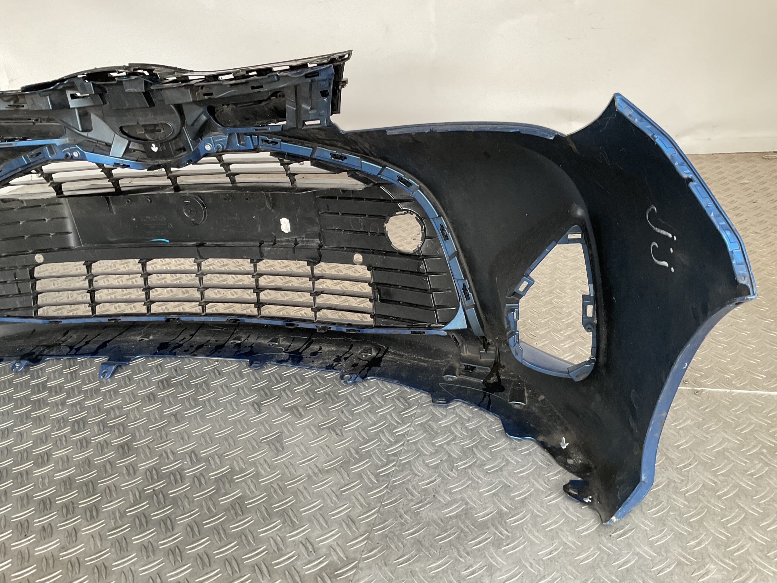 Bumper Toyota Yaris Facelift 17-19 53102-0D030 Voorbumper D2-17080z