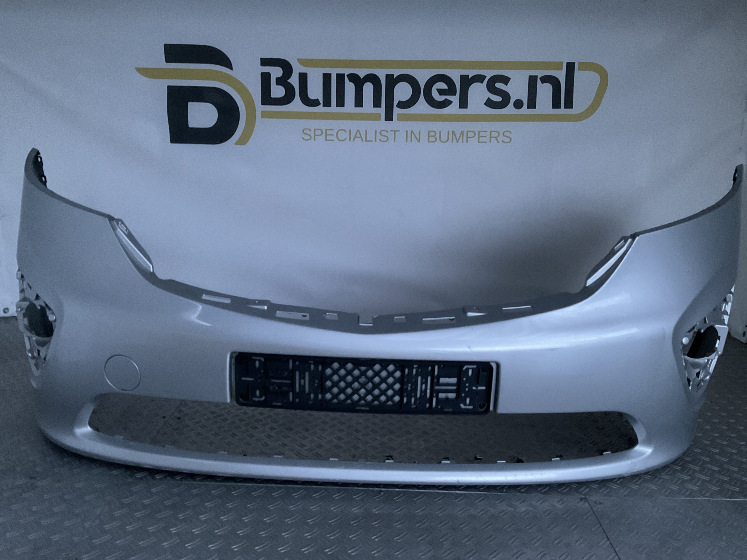 Bumper Opel Vivaro 2 Renault Trafic 14-18 620222078R Voorbumper F10-17146z