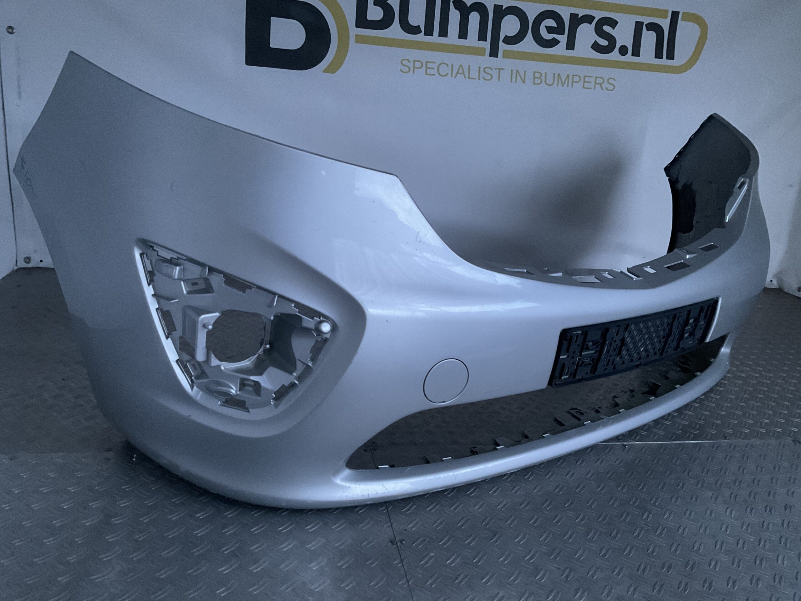 Bumper Opel Vivaro 2 Renault Trafic 14-18 620222078R Voorbumper F10-17146z