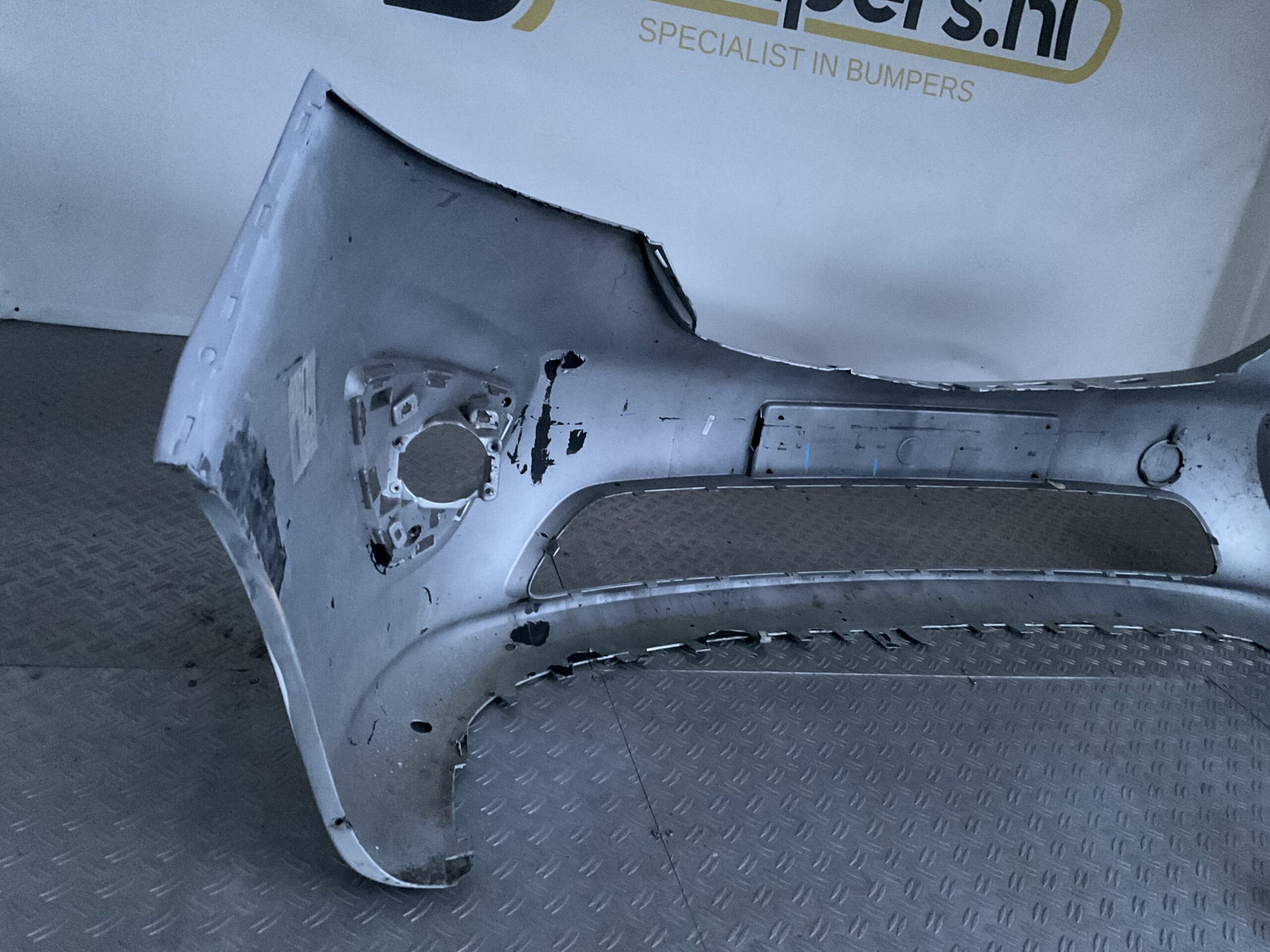 Bumper Opel Vivaro 2 Renault Trafic 14-18 620222078R Voorbumper F10-17146z