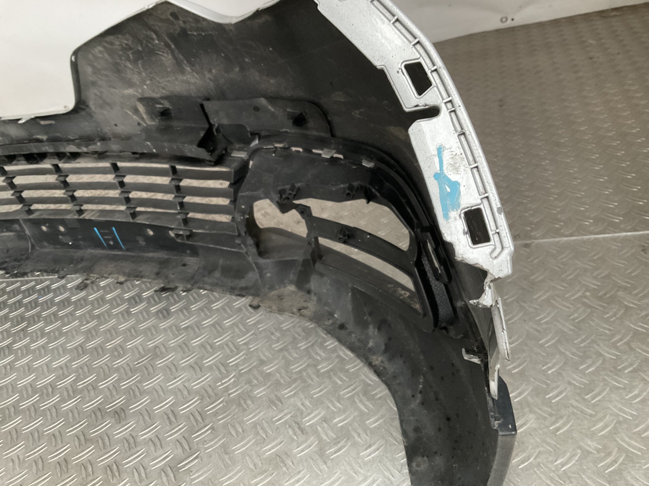 Bumper Renault Captur 2013-2016 620842933R Voorbumper F5-16521z