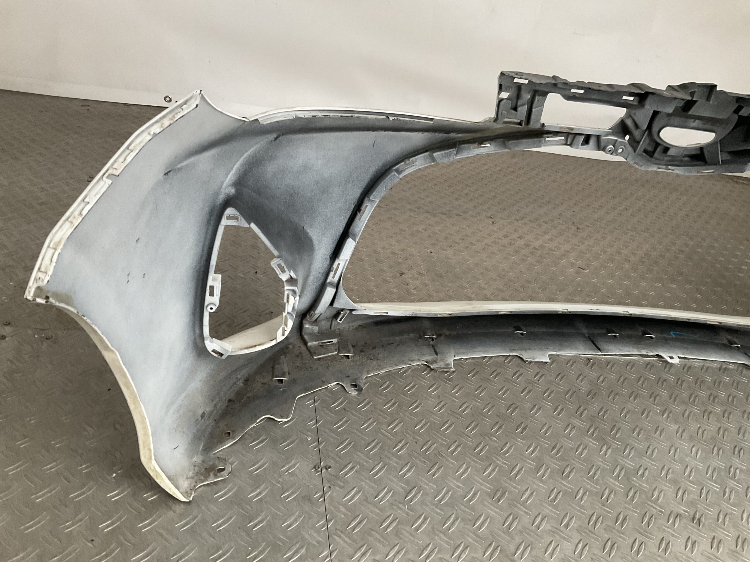 Bumper Toyota Yaris Facelift 17-19 53102-0D030 Voorbumper D3-17153z