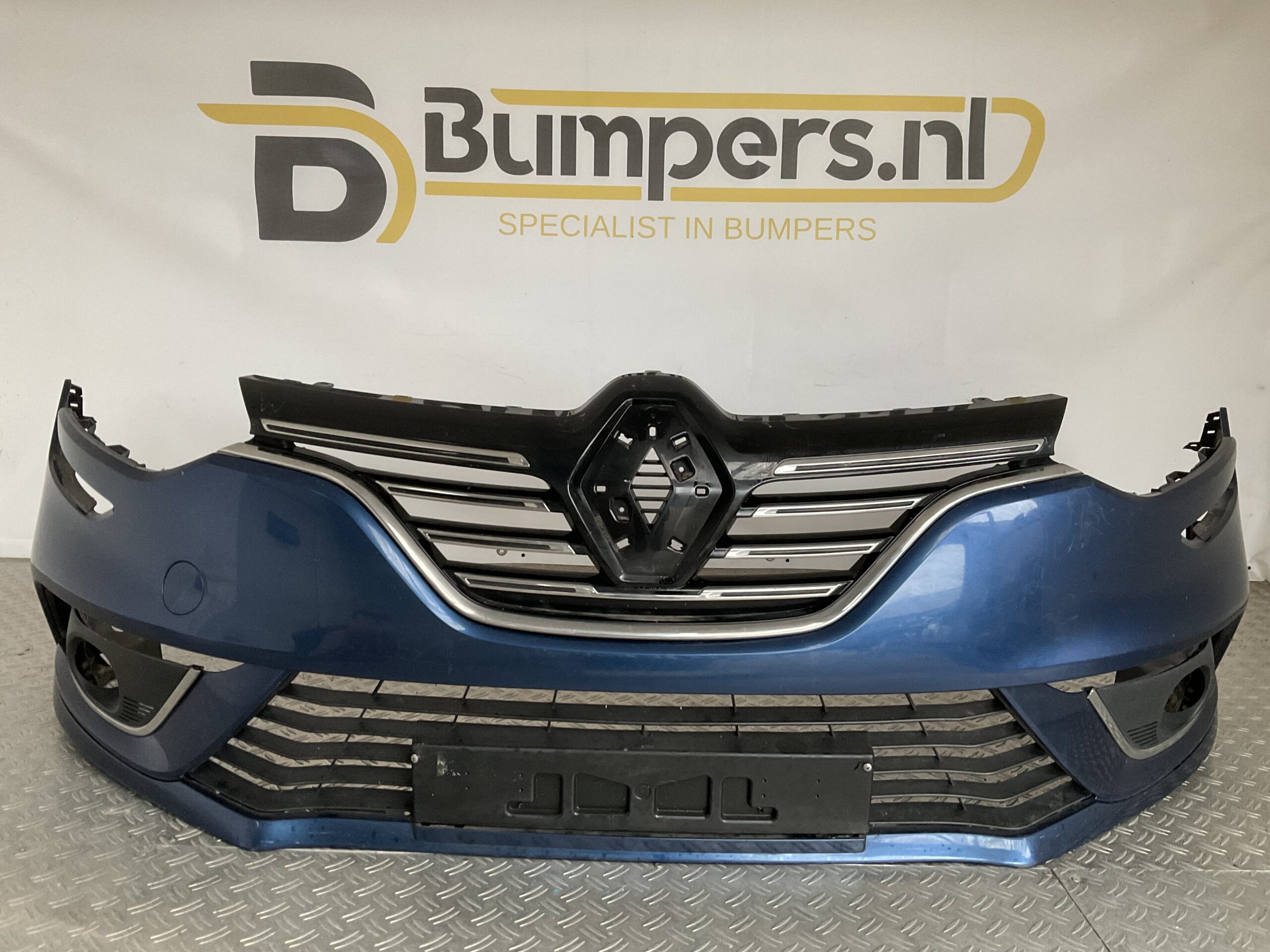 Bumper Renault Megane 4 16-21 620225094R Voorbumper F5-17165z