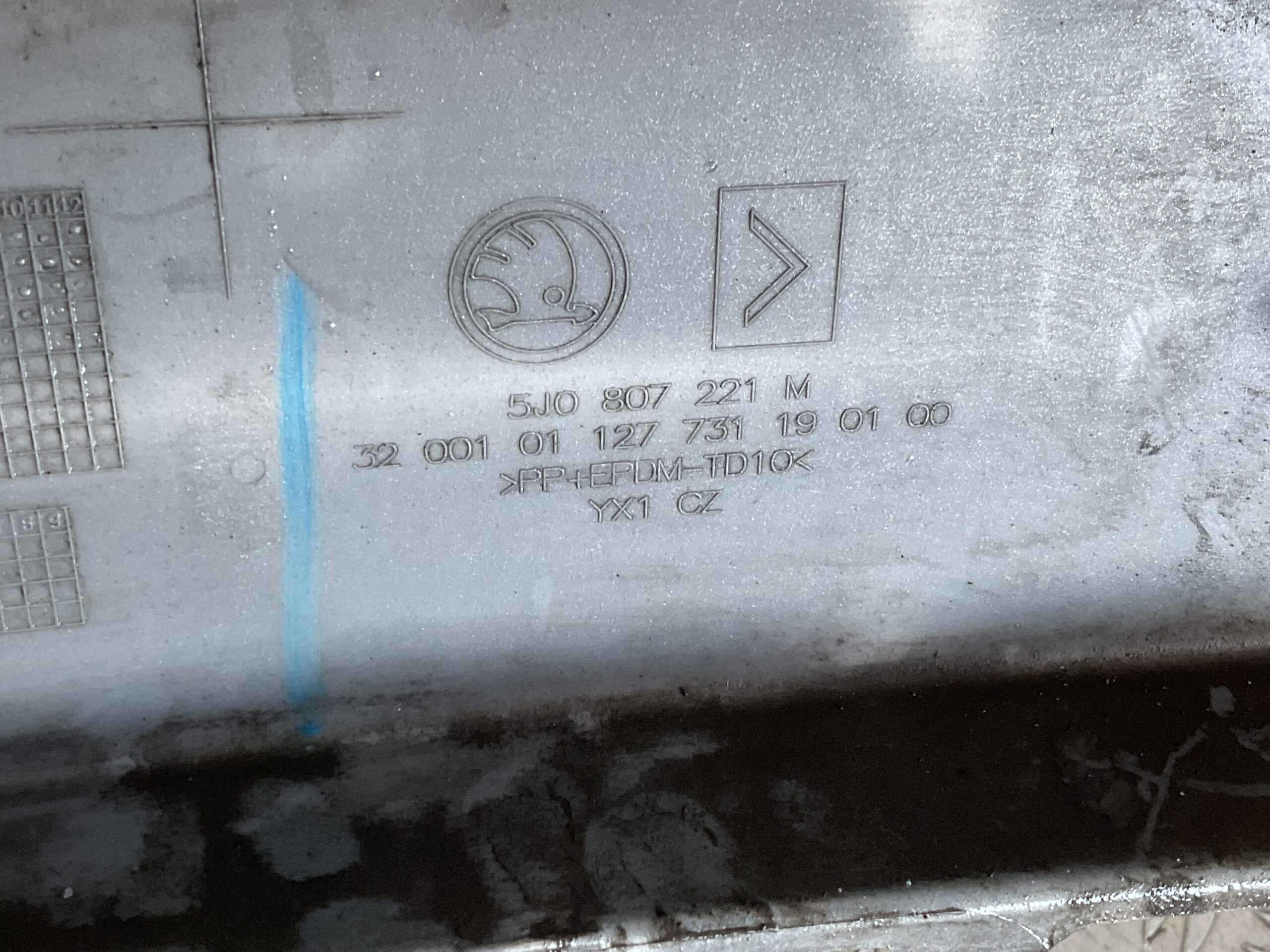 Bumper Skoda Fabia 5J 2007-2010 5j0807221m Voorbumper C1-17166z