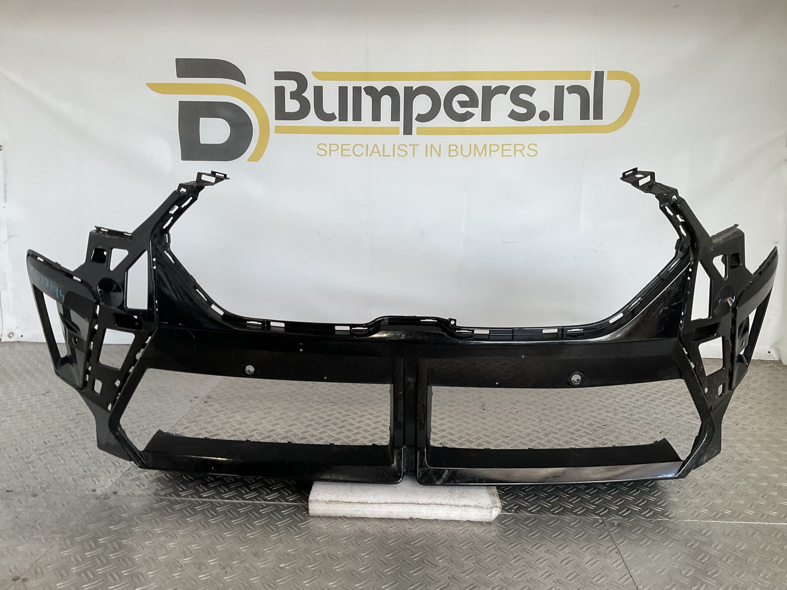Bumper BMW X2 U10 M Sport 24- 51117884909 Voorbumper K5-17194z