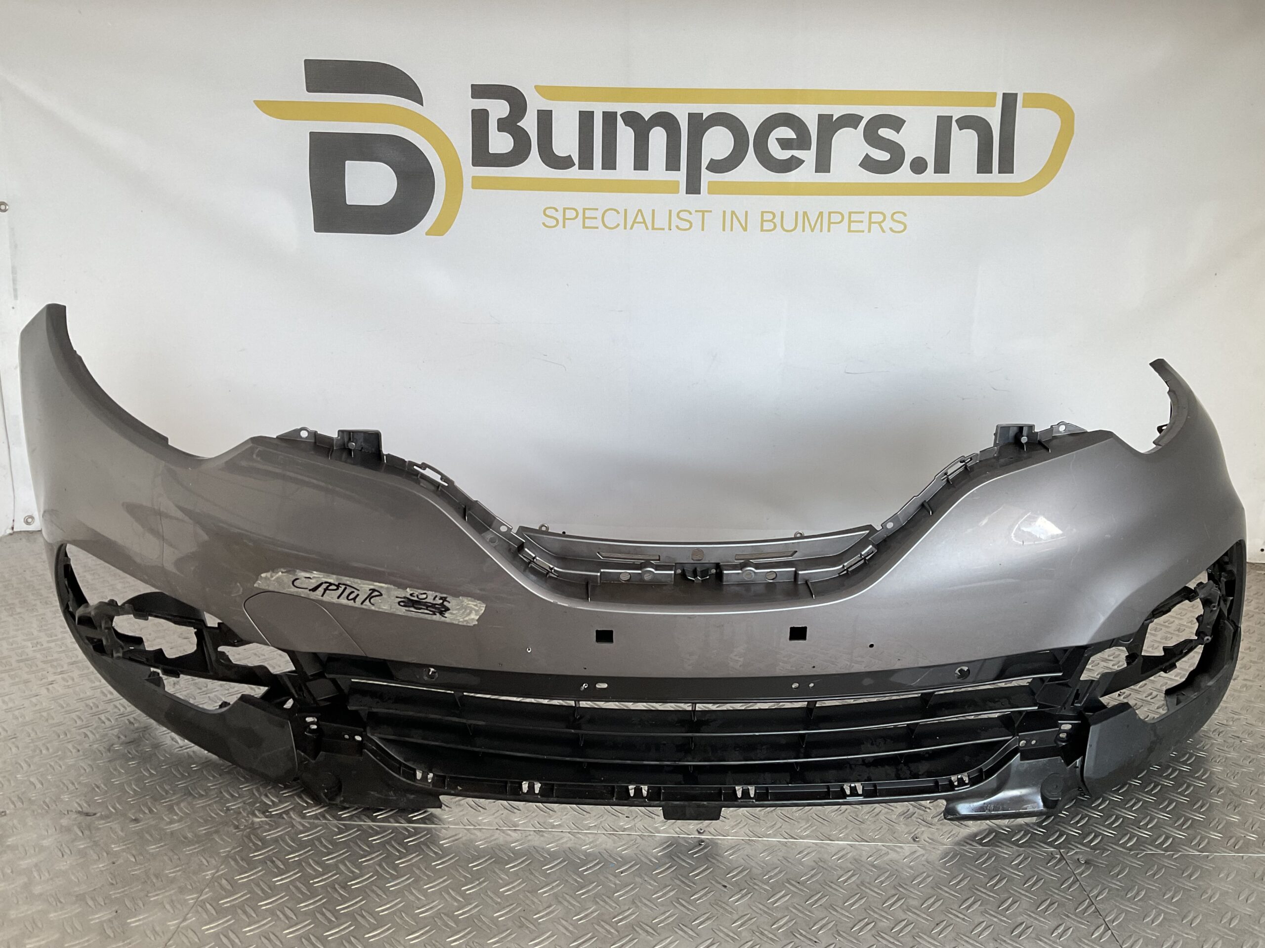 Bumper Renault Captur Facelift 16-21 620227019R Voorbumper F5-17191z