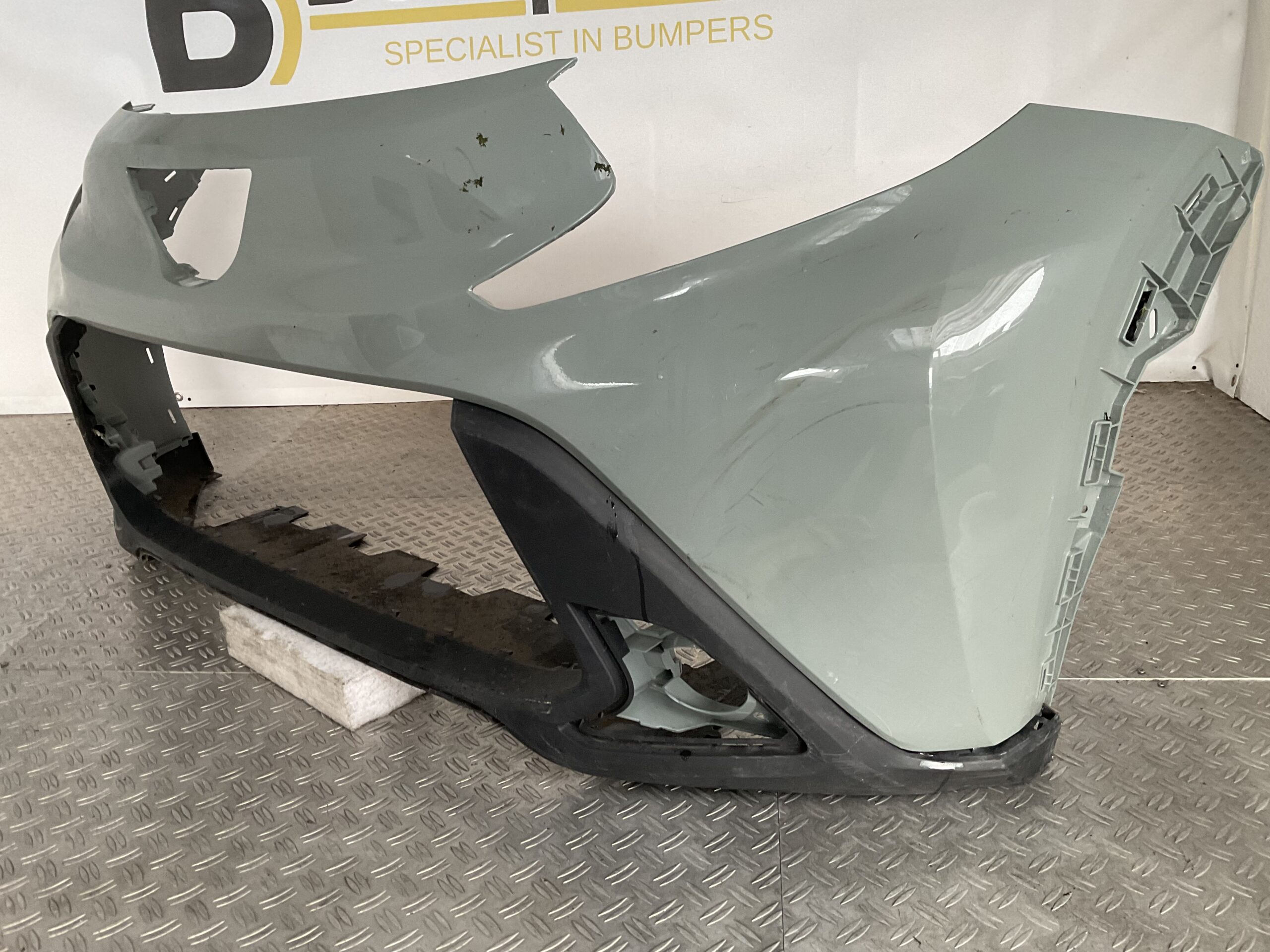 Bumper Toyota Aygo X Cross 52119-OH190 Voorbumper D5-17202z