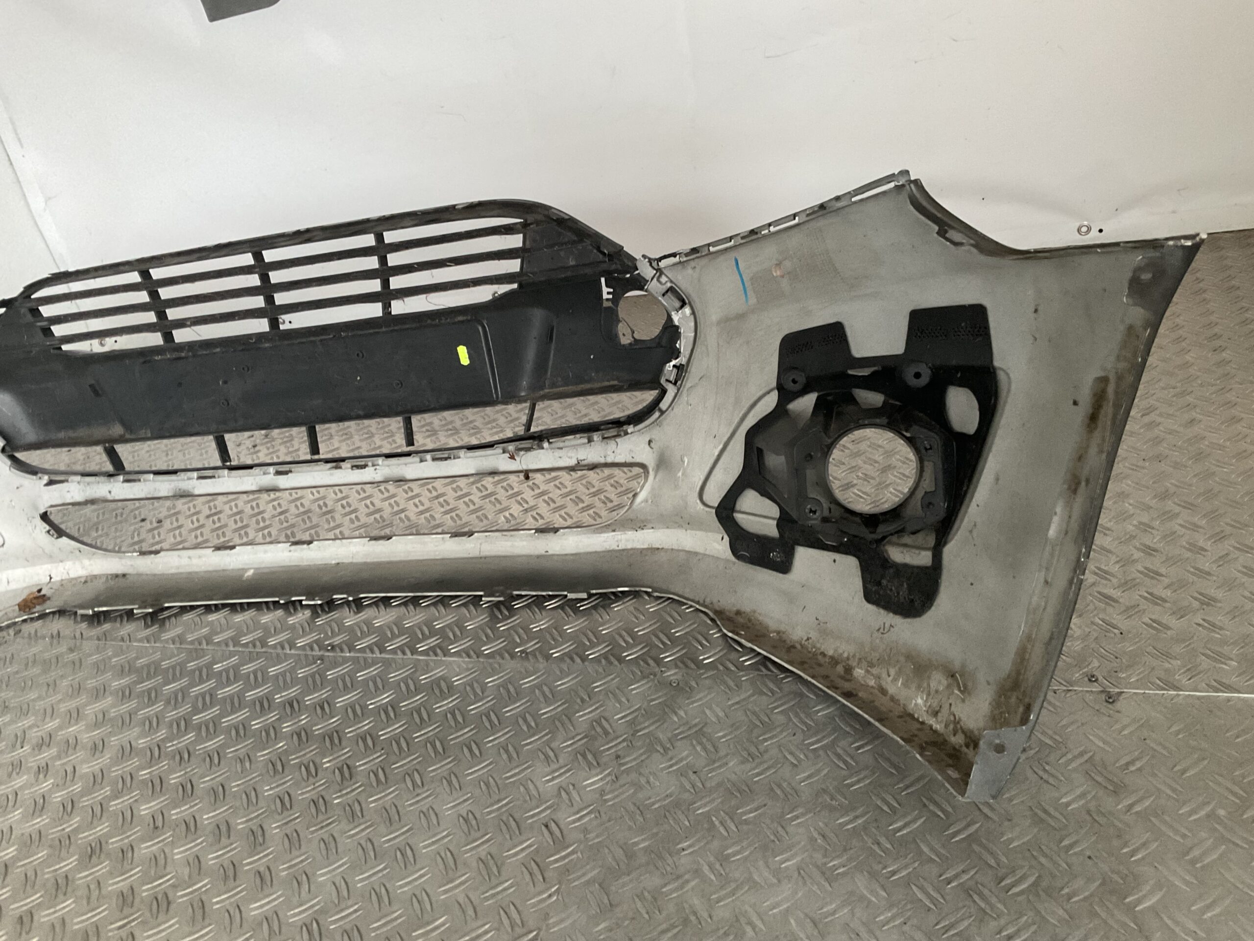 Bumper Ford Transit Connect DT11-17F775-b Voorbumper K1-17202z