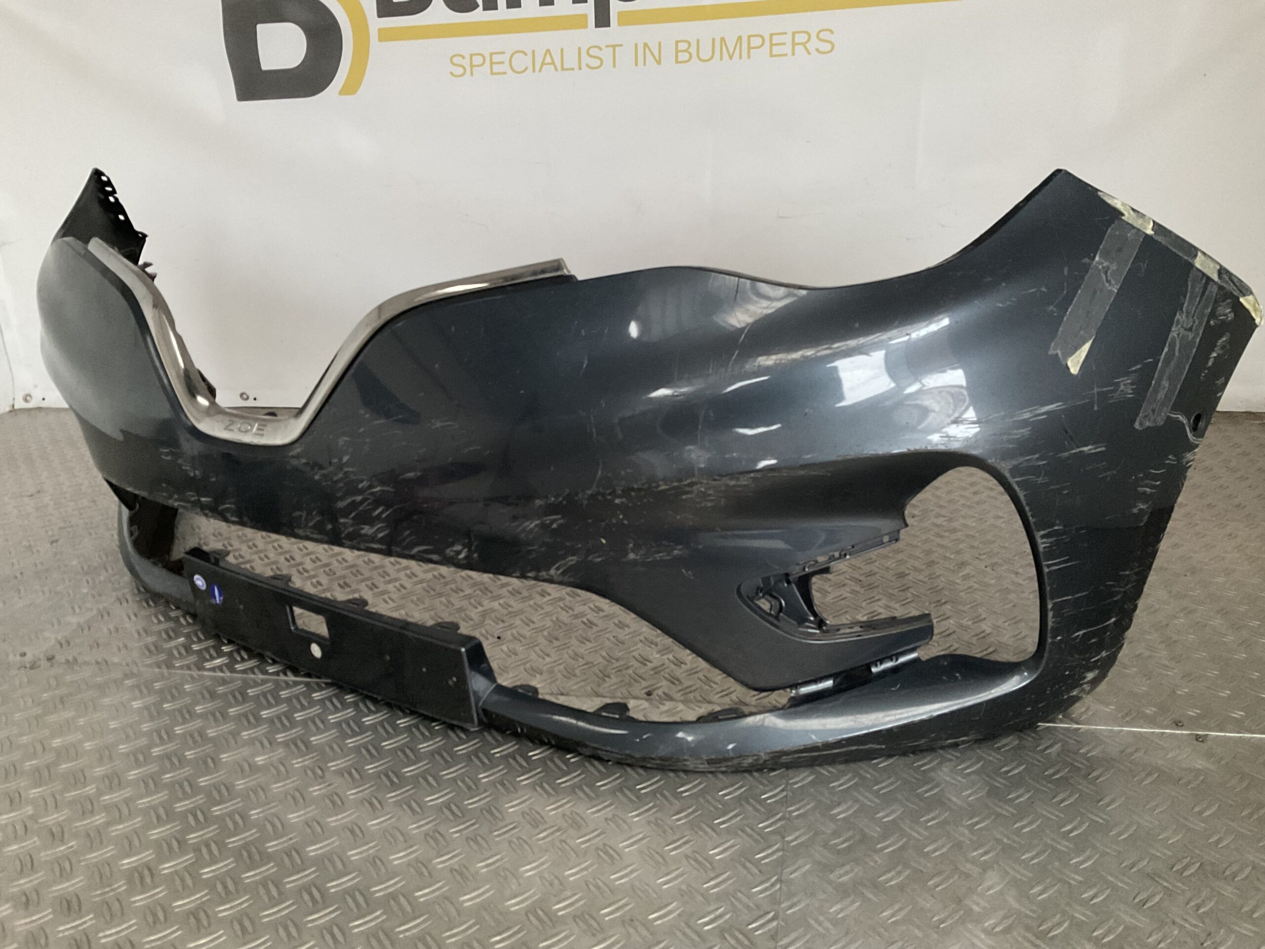 Bumper Renault Zoe 21-23 2217036x Voorbumper F5-17209z