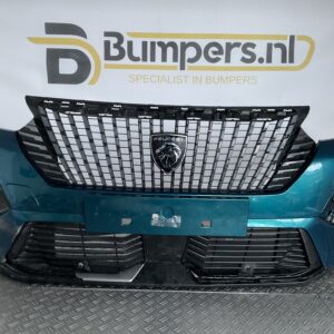 Bumper Peugeot 2008 II 2 GTline Facelift GT-Line LED 23-25 9853151880 Voorbumper J5-17215z