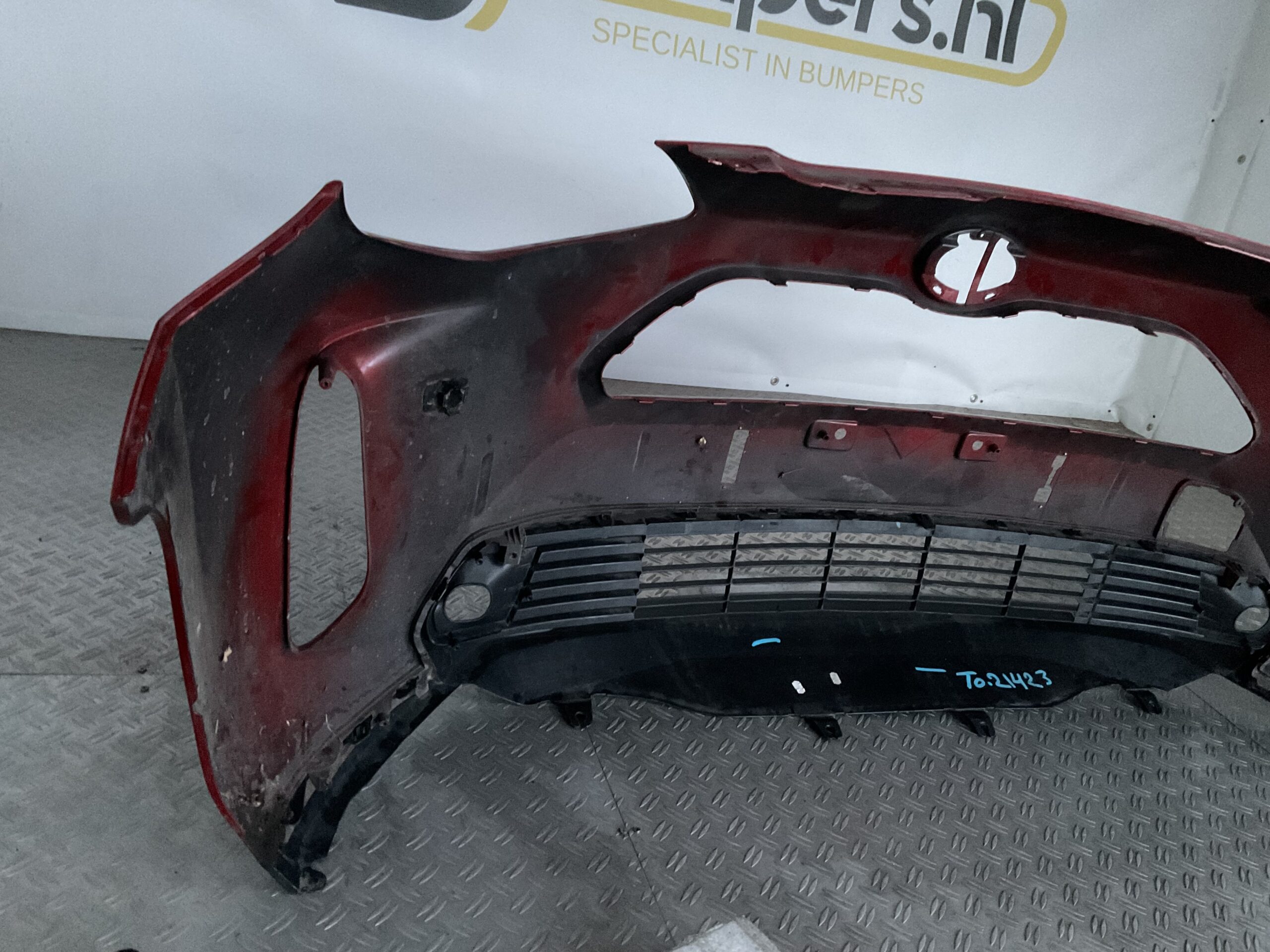 Bumper Toyota Yaris Cross 20-25 pdc 52119-0DC20 Voorbumper D5-17216z