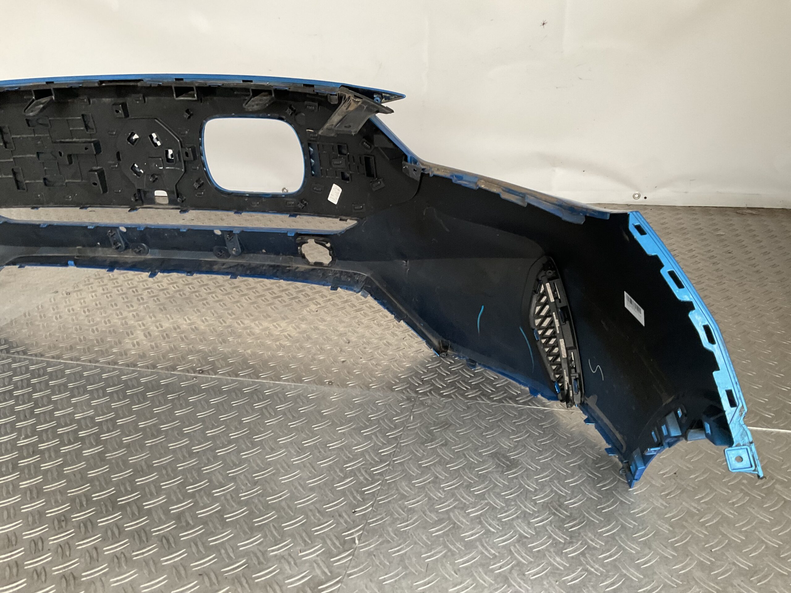 Bumper MG ZS EV Facelift 21- P11010248 Voorbumper M1-17031z